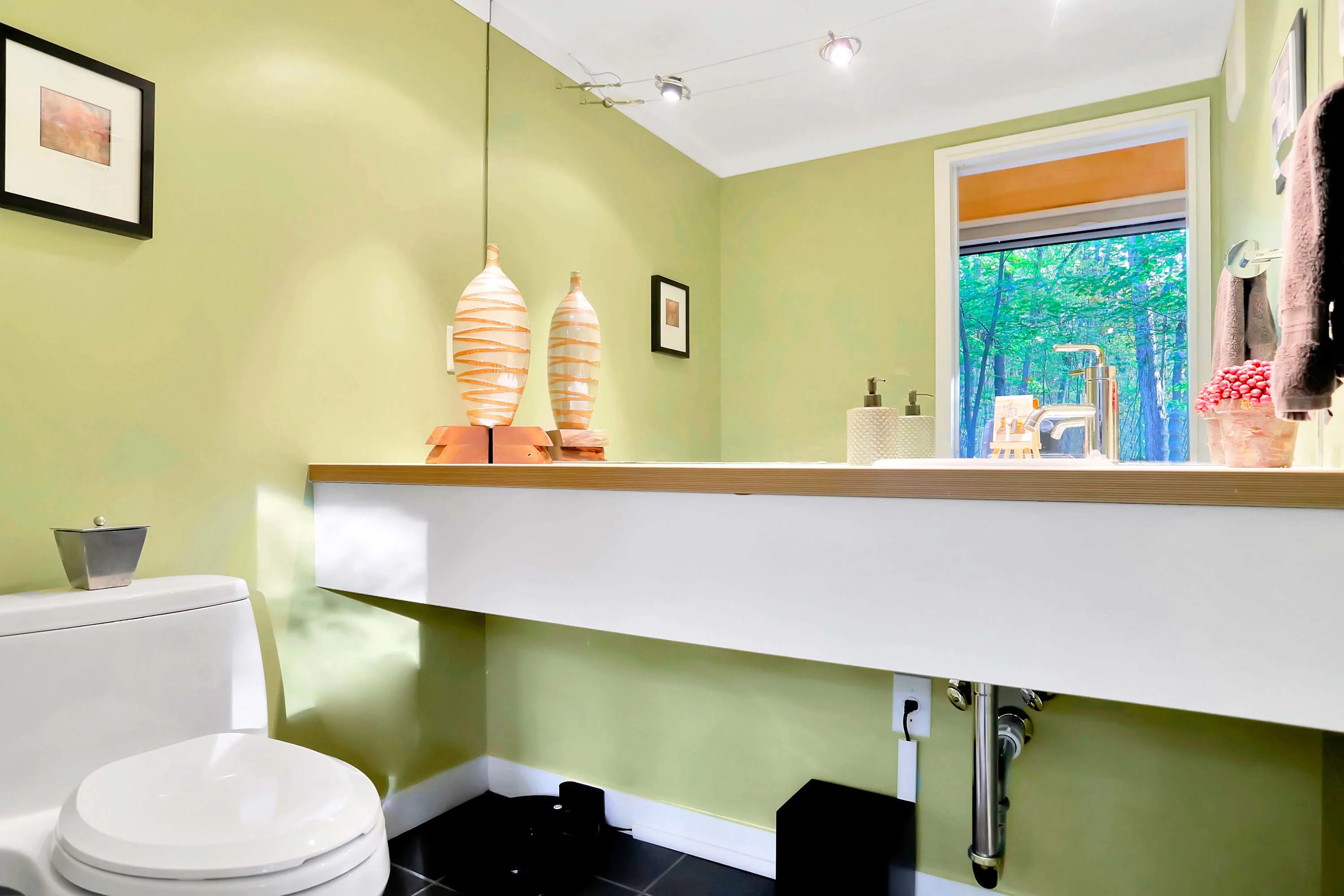 390 Gem Stone Lane, Near Washington DC, West Virginia 25411 - 390-gem-stone-lane-12_d0ko34
