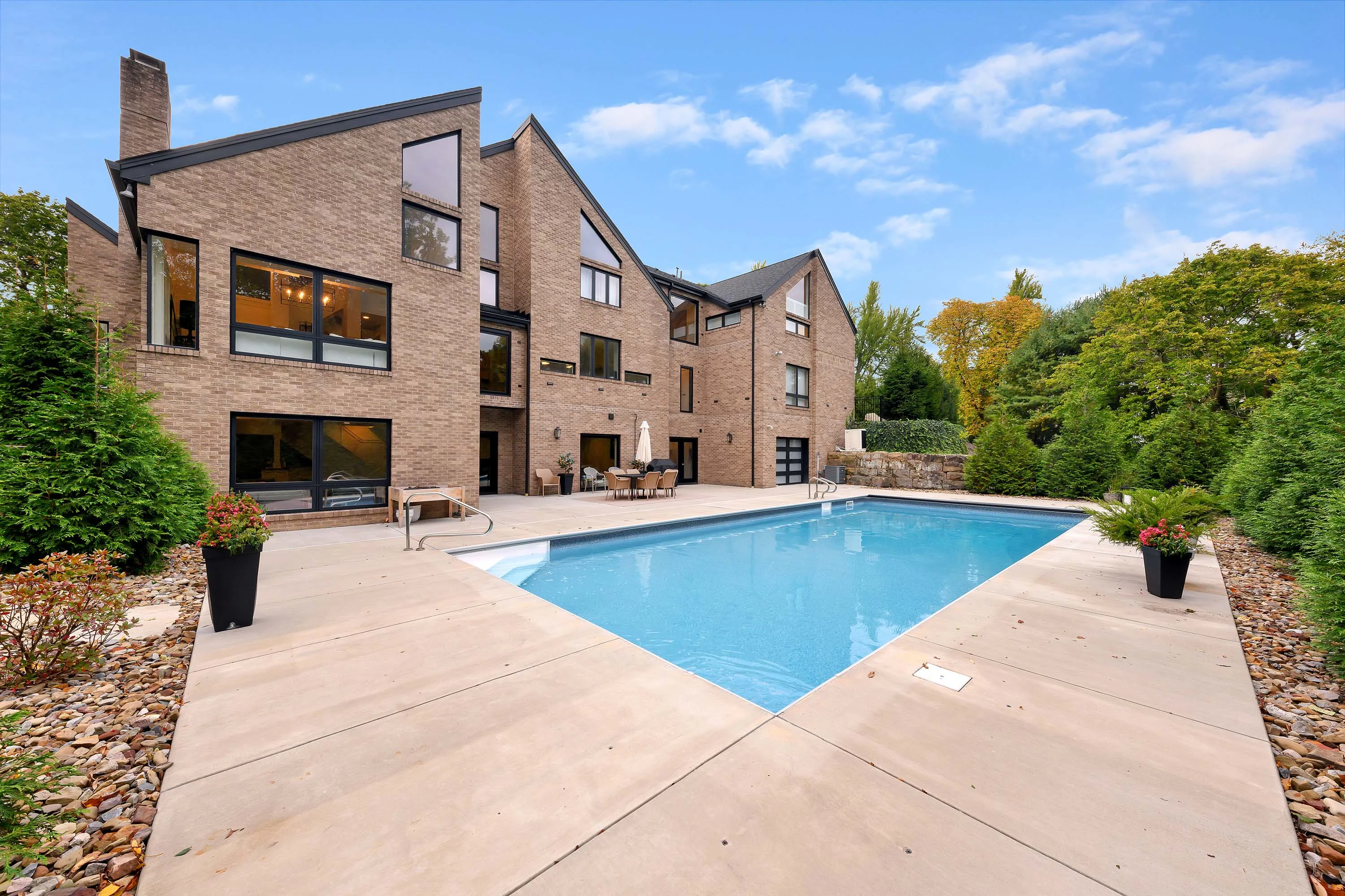 751 Chestnut Road, Near Pittsburgh, Pennsylvania 15143 - 751-chestnut-road-sewickley-pennsylvania60_je2fsy