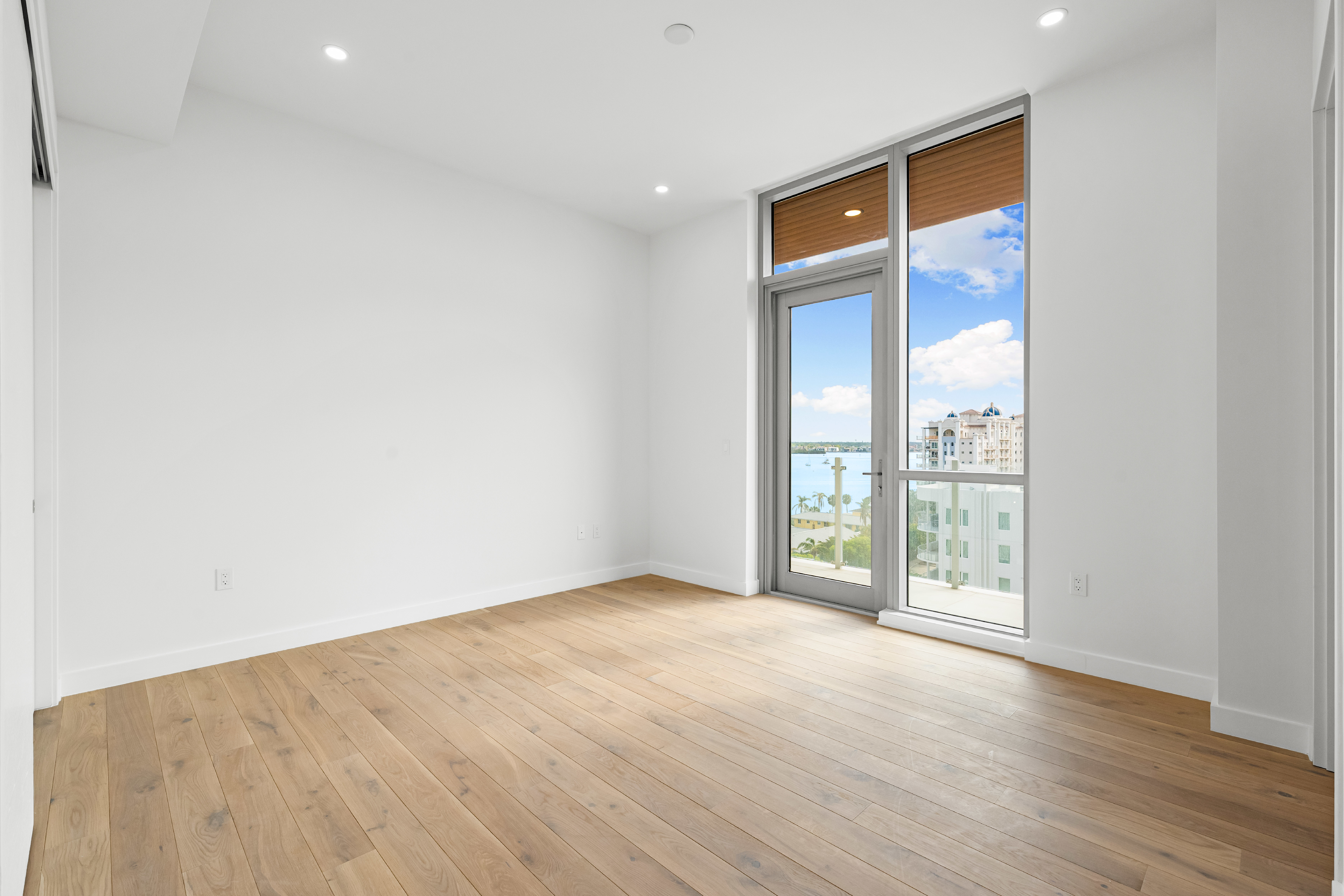 30 111 Golden Gate Point -Penthouse 701, Sarasota, FL 34236 - Luxury Real Estate - Concierge Auctions
