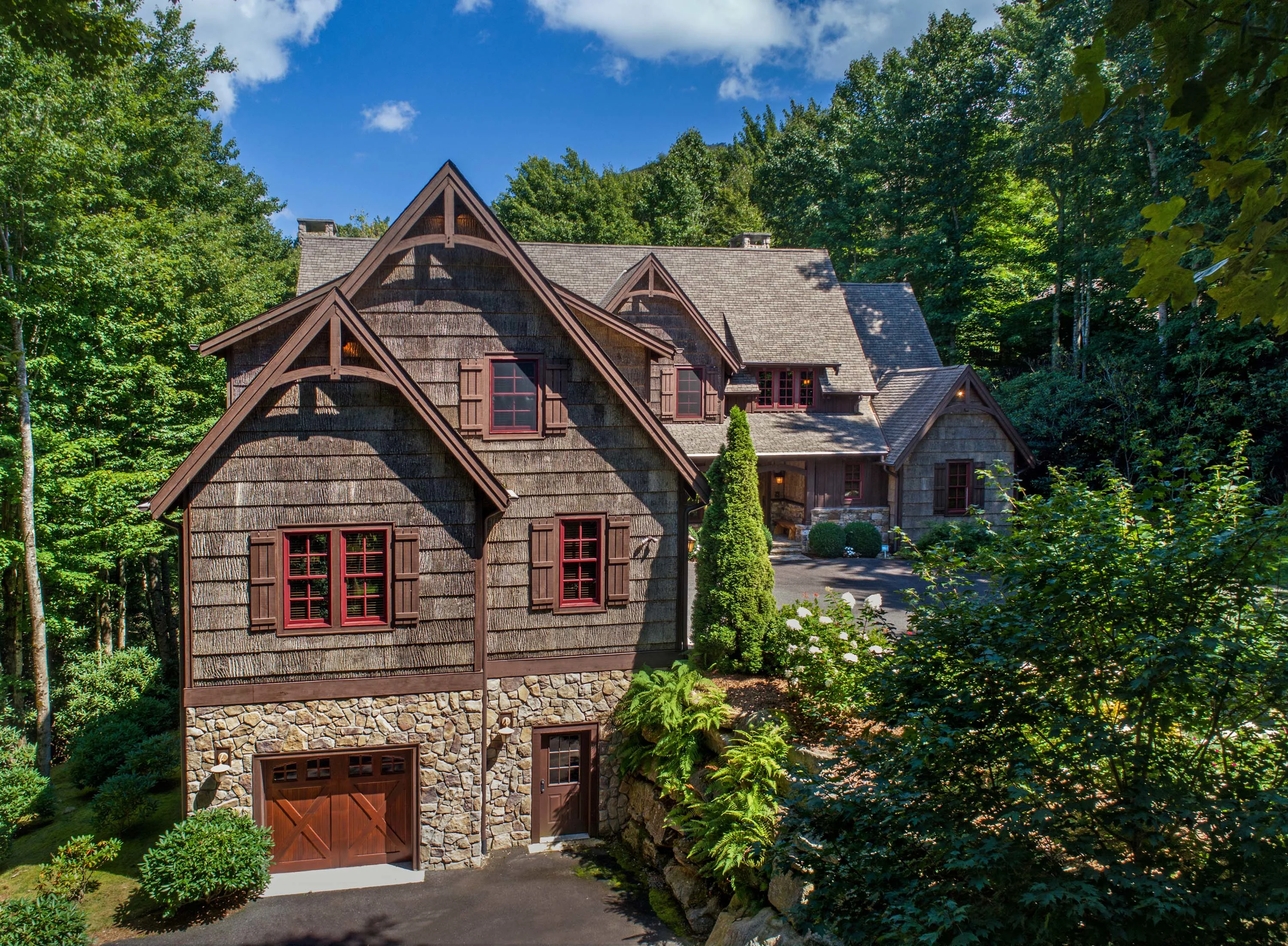 337 The Glens Boulevard, Banner Elk, North Carolina 28604 - 337-the-glens-banner-elk-north-carolina02_ga4z5r