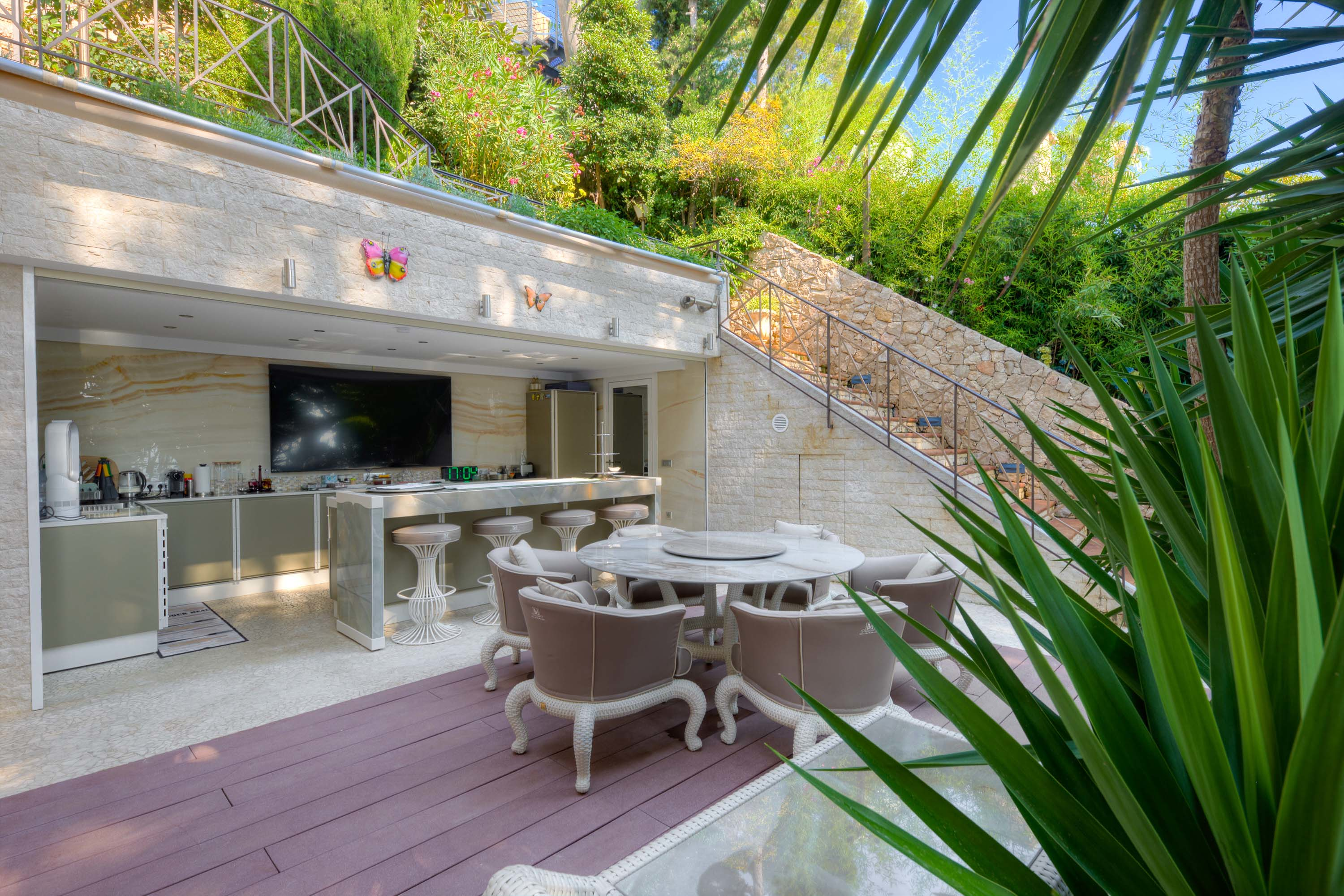 30 CHANTEVENT 1 - 95 Boulevard Du General de Gaulle, St Jean cap Ferrat, 06230, France - Luxury Real Estate - Concierge Auctions