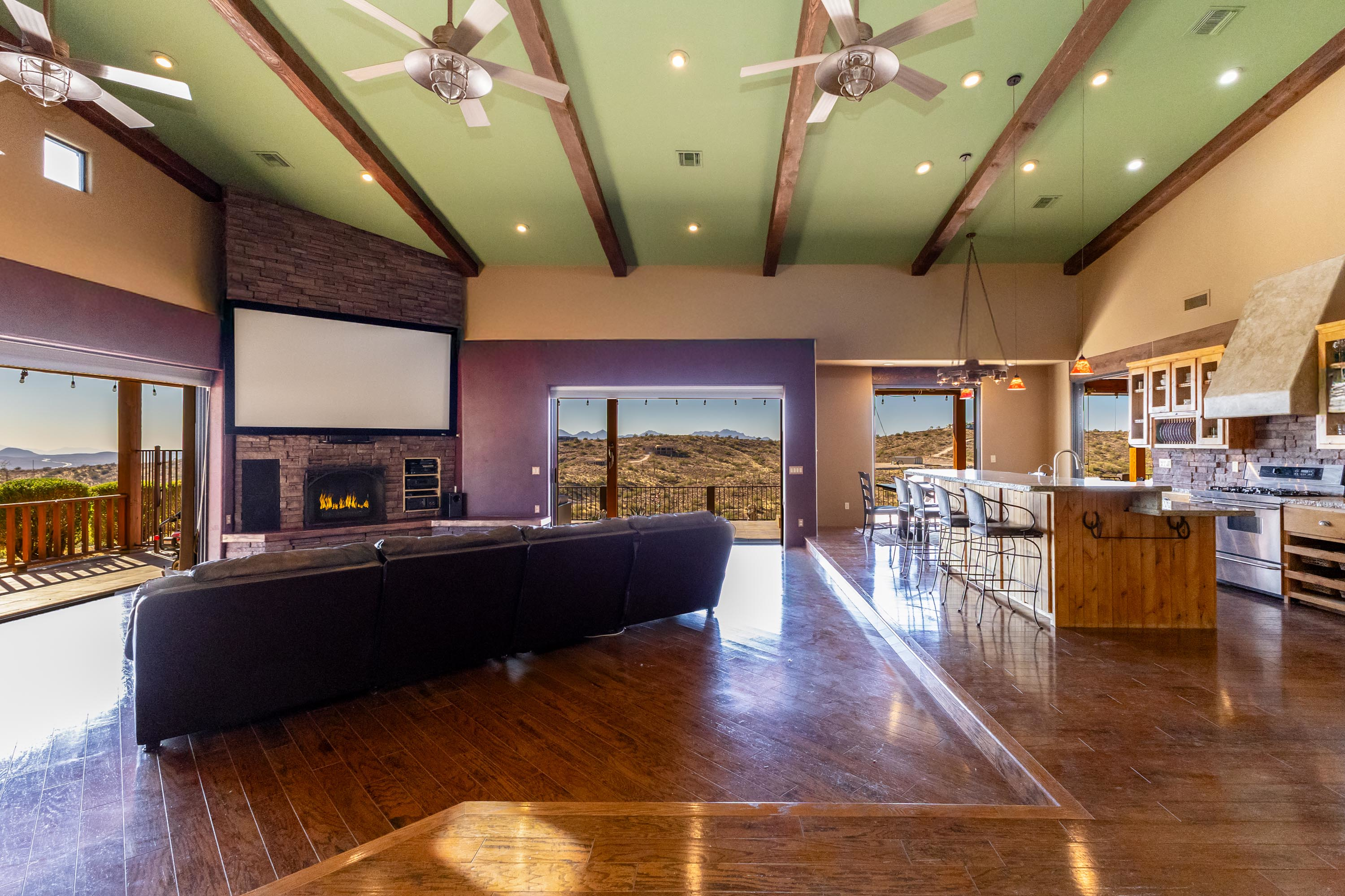 07 14426 N Vista Del Oro - Luxury Real Estate - Concierge Auctions