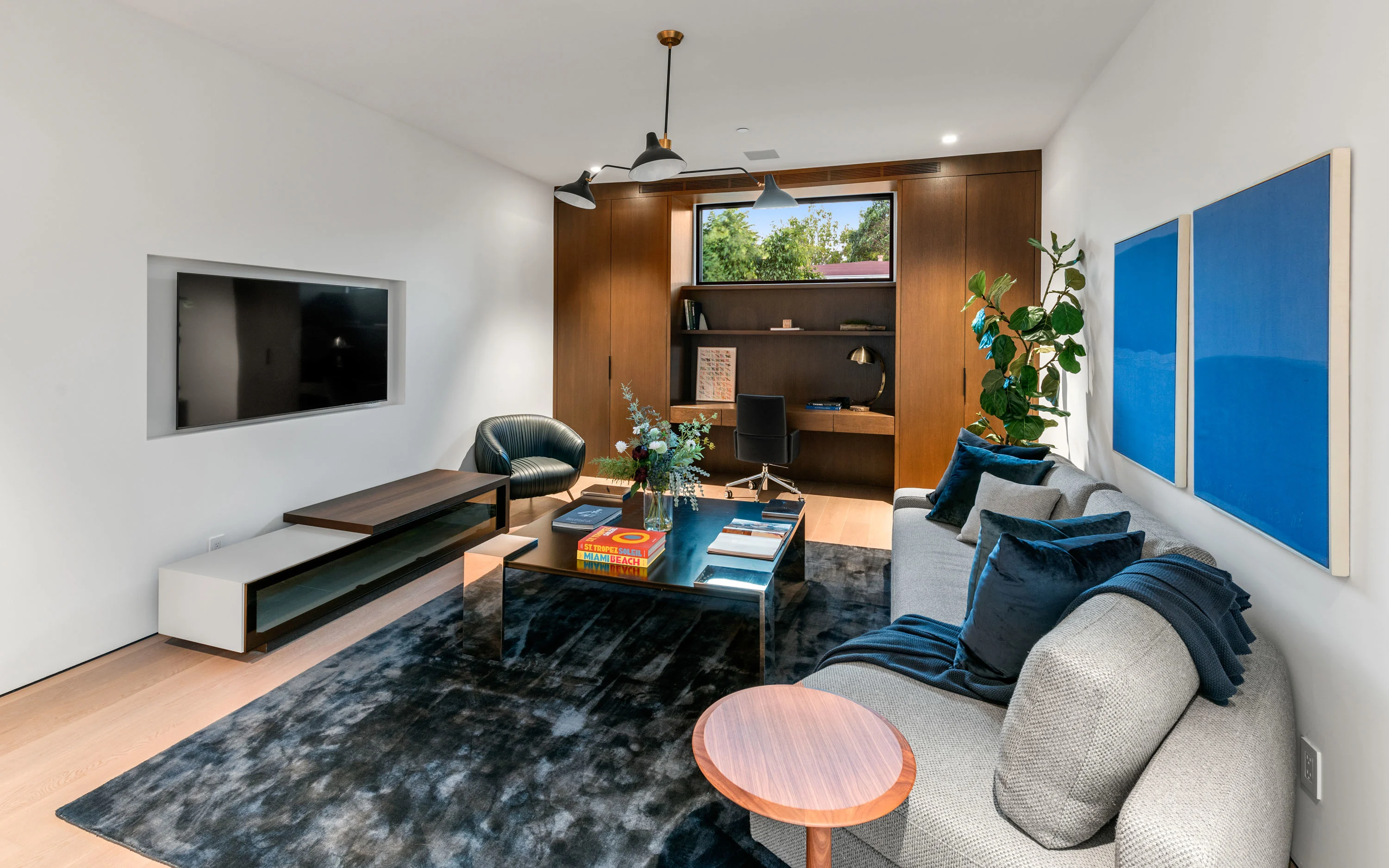 1035 Stradella Road, Bel Air, California 90077 | Concierge Auctions
