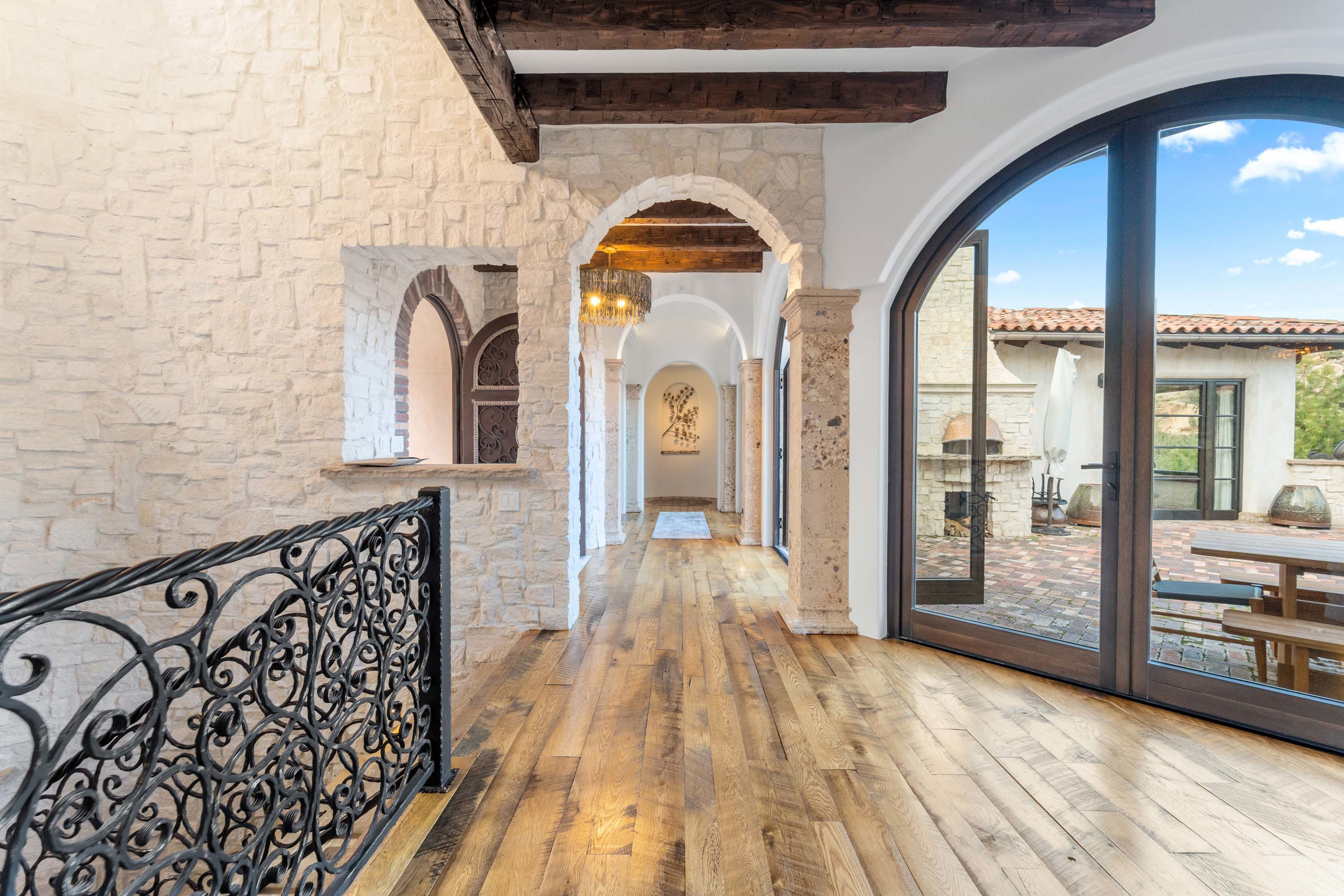 09 7944 Dante Drive - Luxury Real Estate - Concierge Auctions
