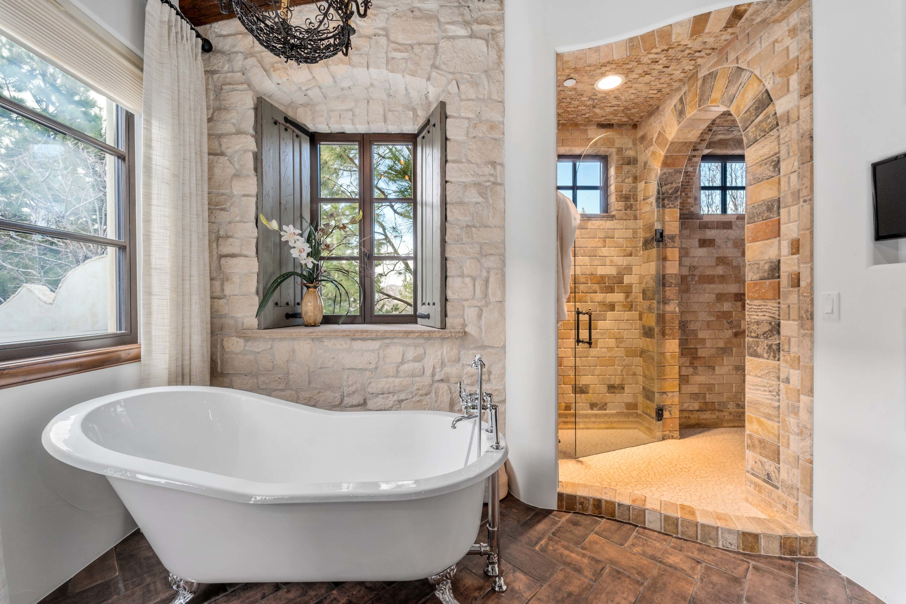 24 7944 Dante Drive - Luxury Real Estate - Concierge Auctions