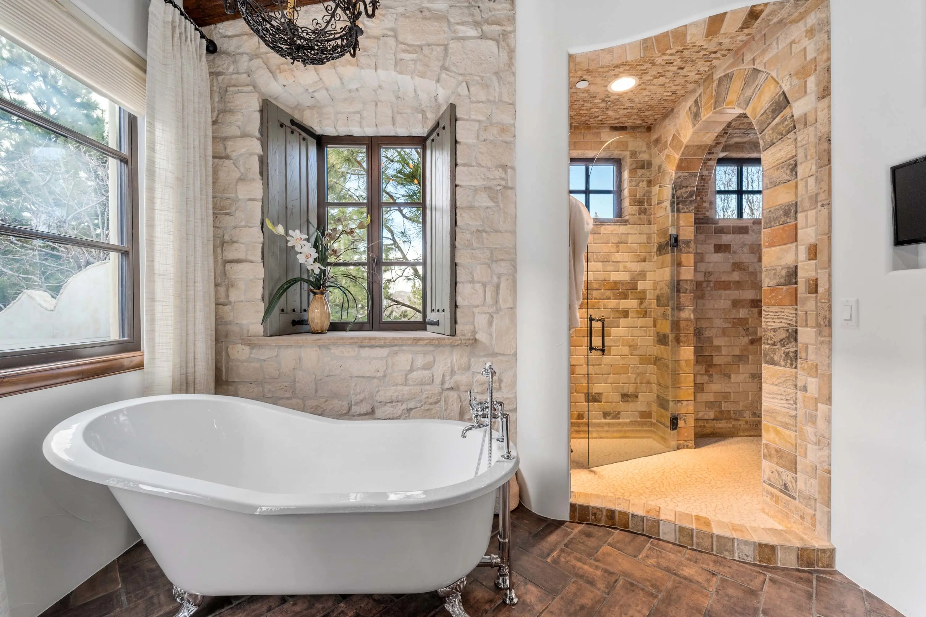 24 7944 Dante Drive - Luxury Real Estate - Concierge Auctions