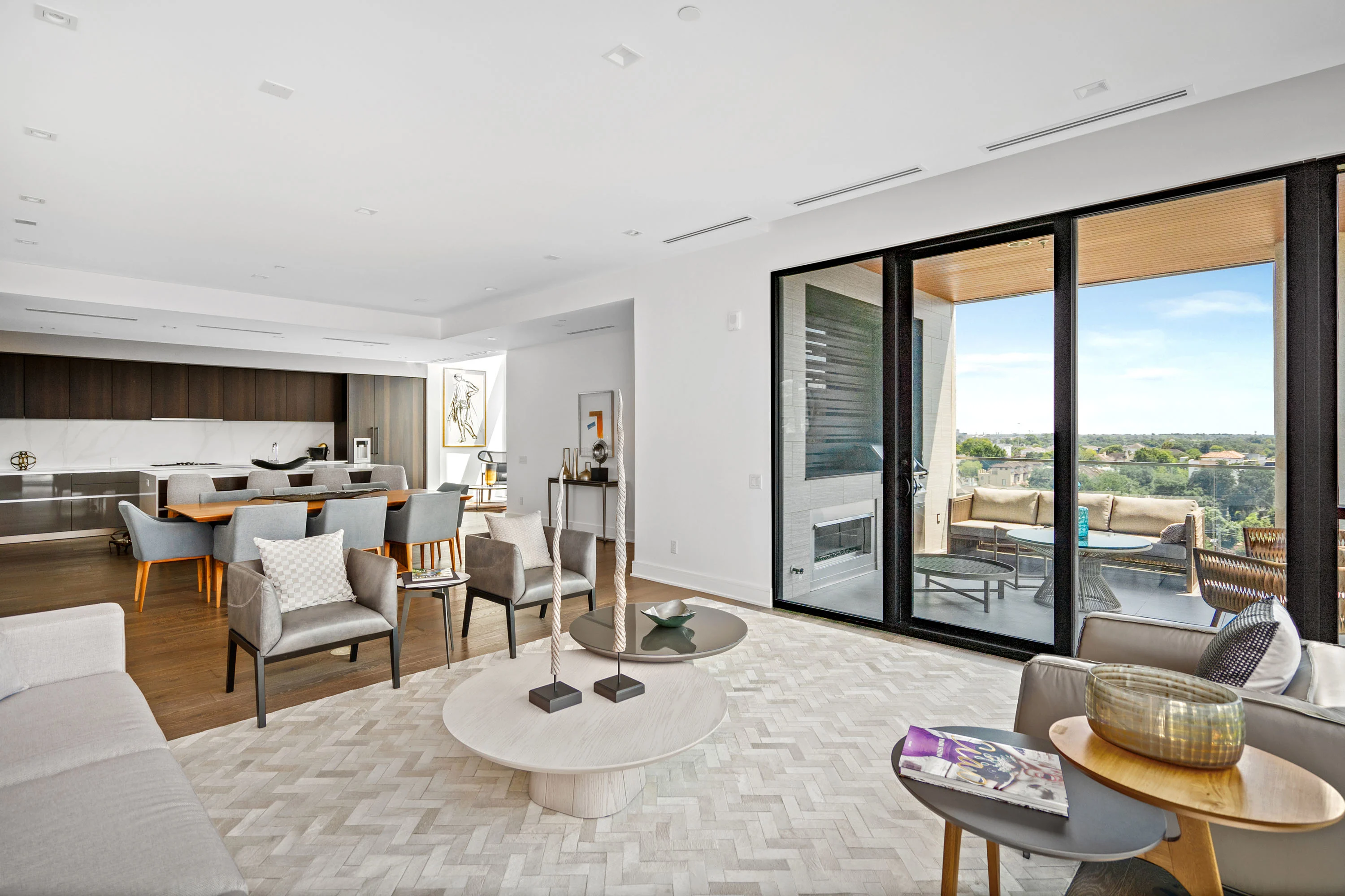 5104 Caroline Street, Unit 703, Houston, Texas 77004 - 5104-caroline-street-703-03_taixmb