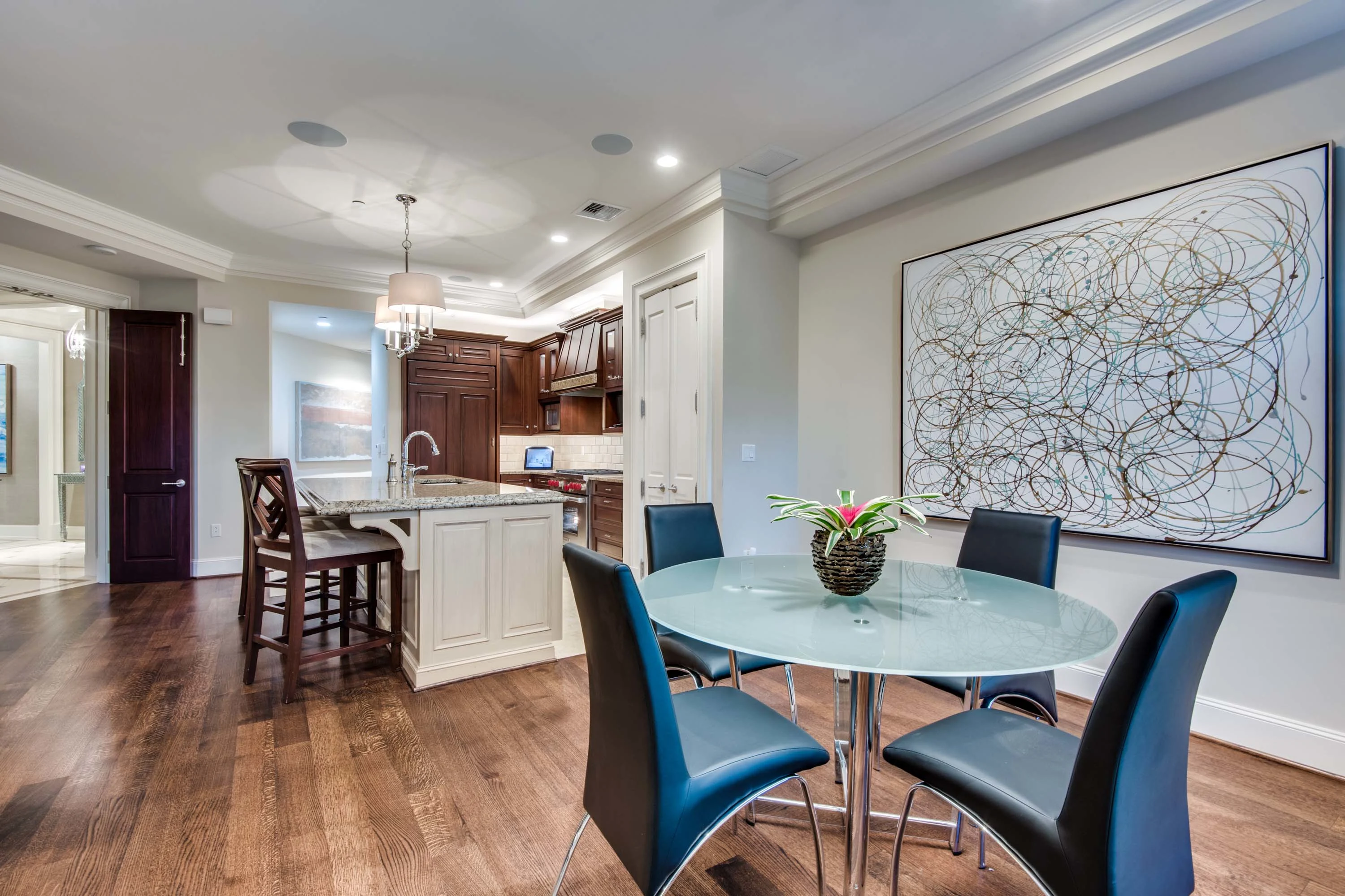 2555 North Pearl Street, #202, Ritz-Carlton Residences, Dallas, Texas 75201 - 2555-north-pearl-street-dallas-texas_15_u6suus