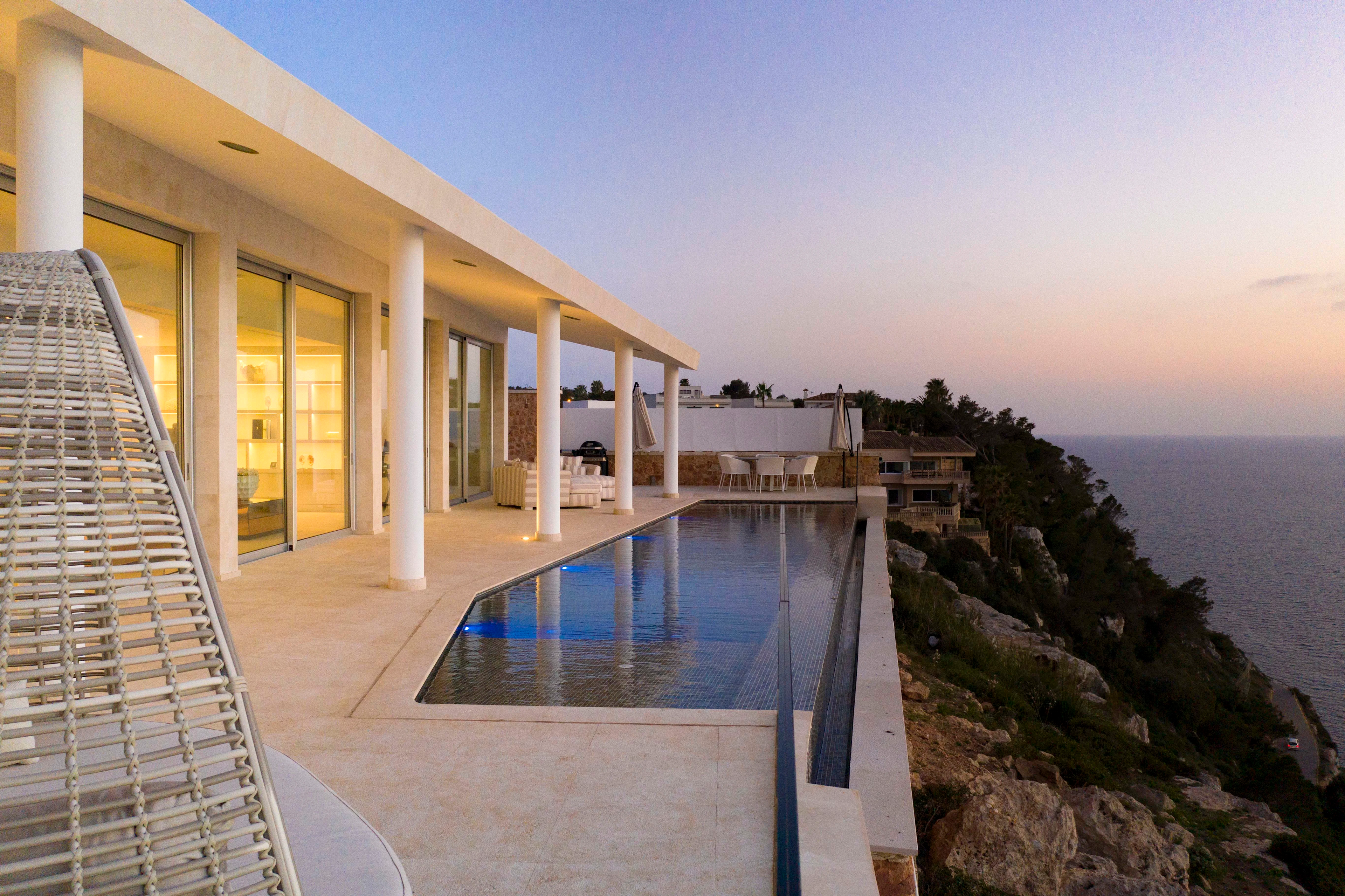 Plaça Perpinya 10, Sa Torre, Mallorca, Illes Balears 07609, Spain - villa-sunset-mallorca-spain-27_ywqedw