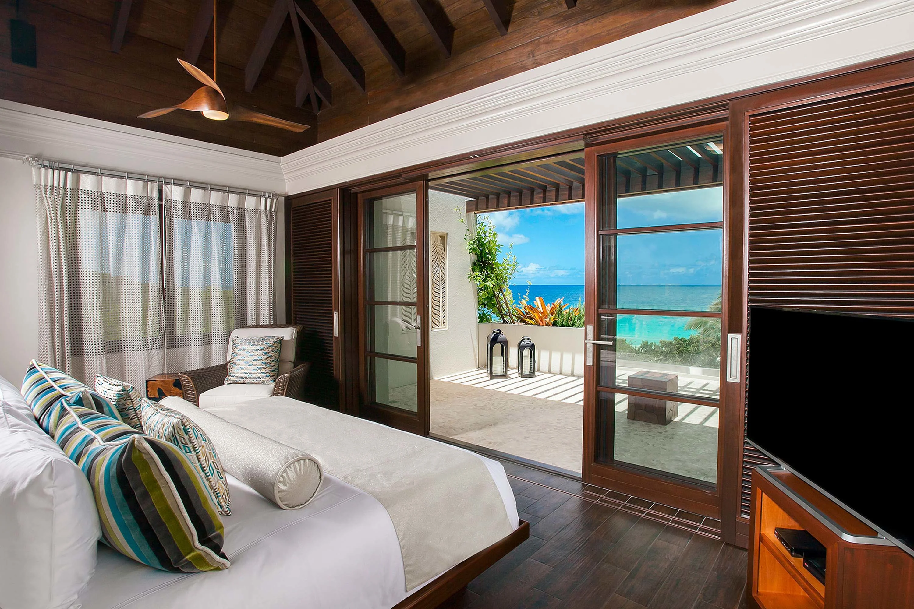 Nevaeh Villa, Long Bay Beach, Long Bay Village , Anguilla - 12_-_BedroomAquamarine_lp8t8m