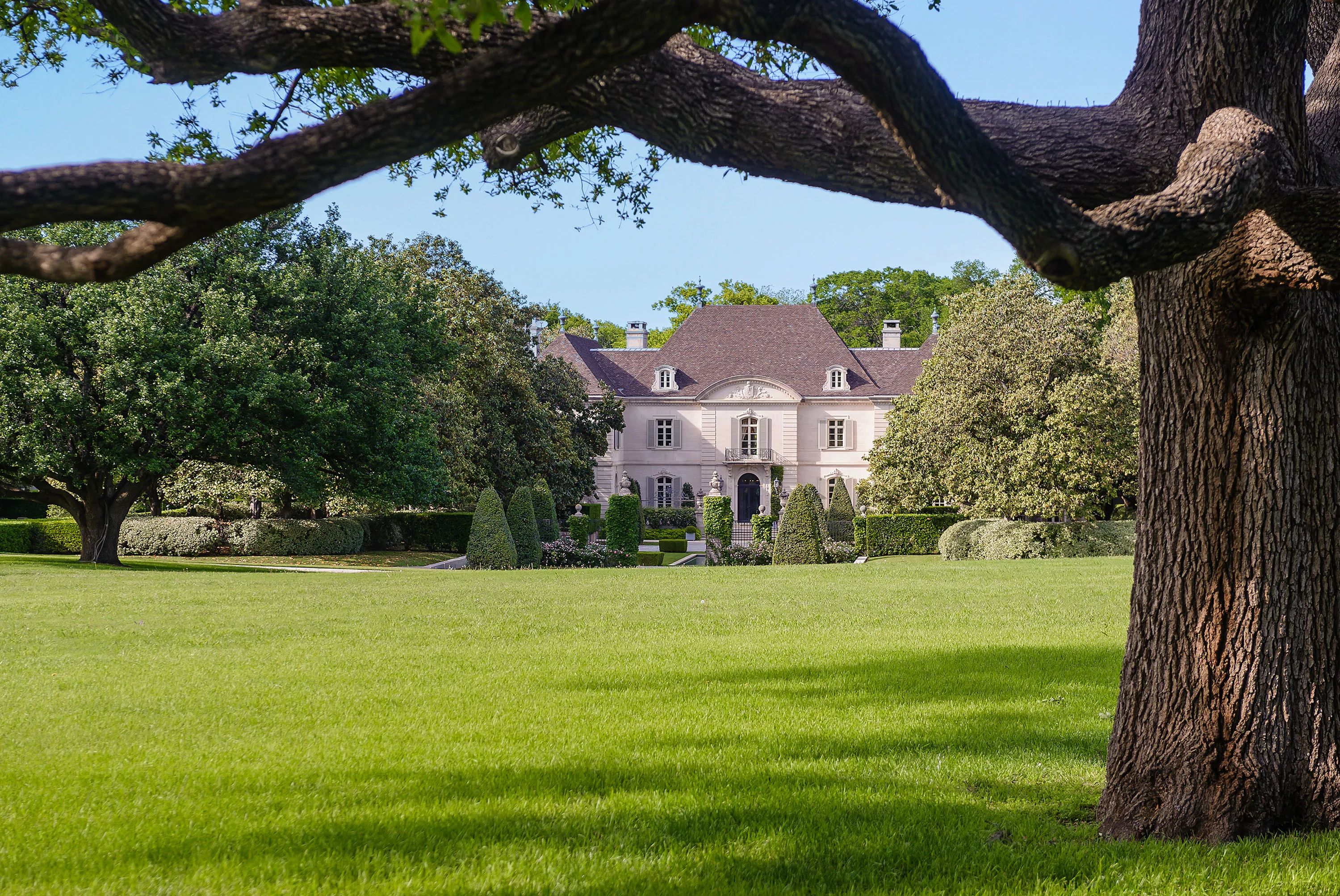 10000 Hollow Way Road, Dallas, Texas 75229 - walnut-place-dallas-texas05_hwrzxl