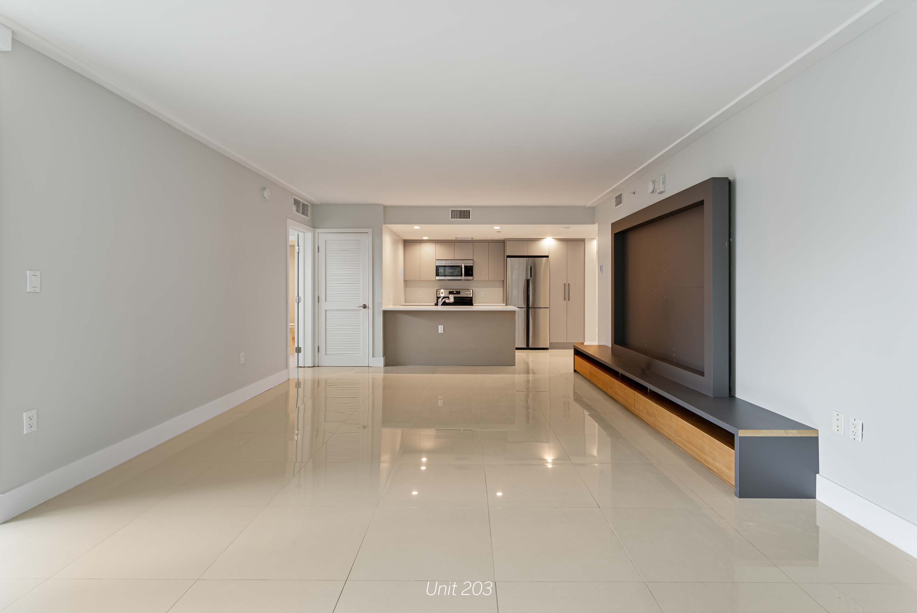 03 Unit 203 Luxury Real Estate Concierge Auctions