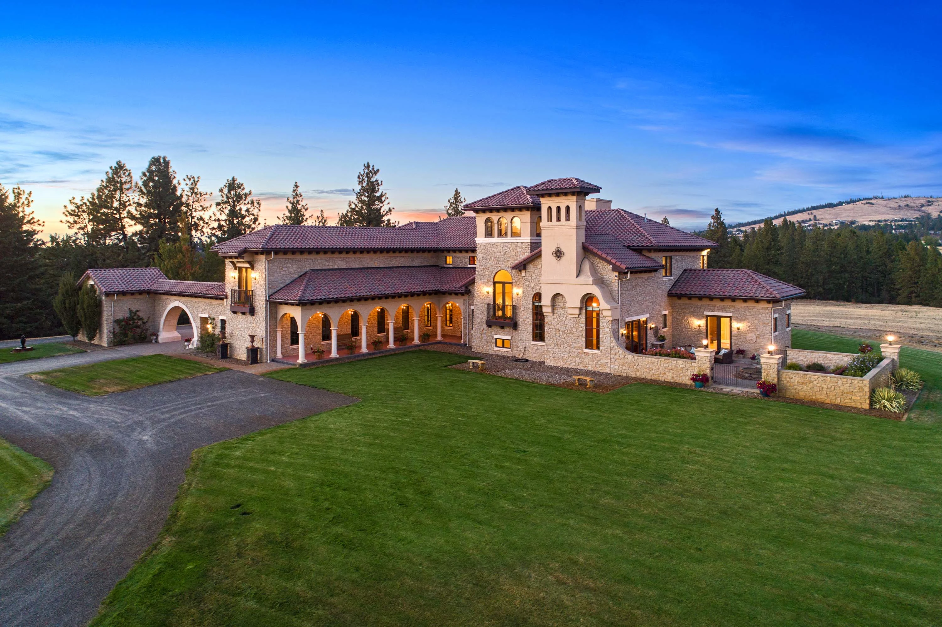 8719 South Palouse, Spokane, Washington 99223 - 1_-_Aerial_8719SPalouseHwy-11_fqyk8s