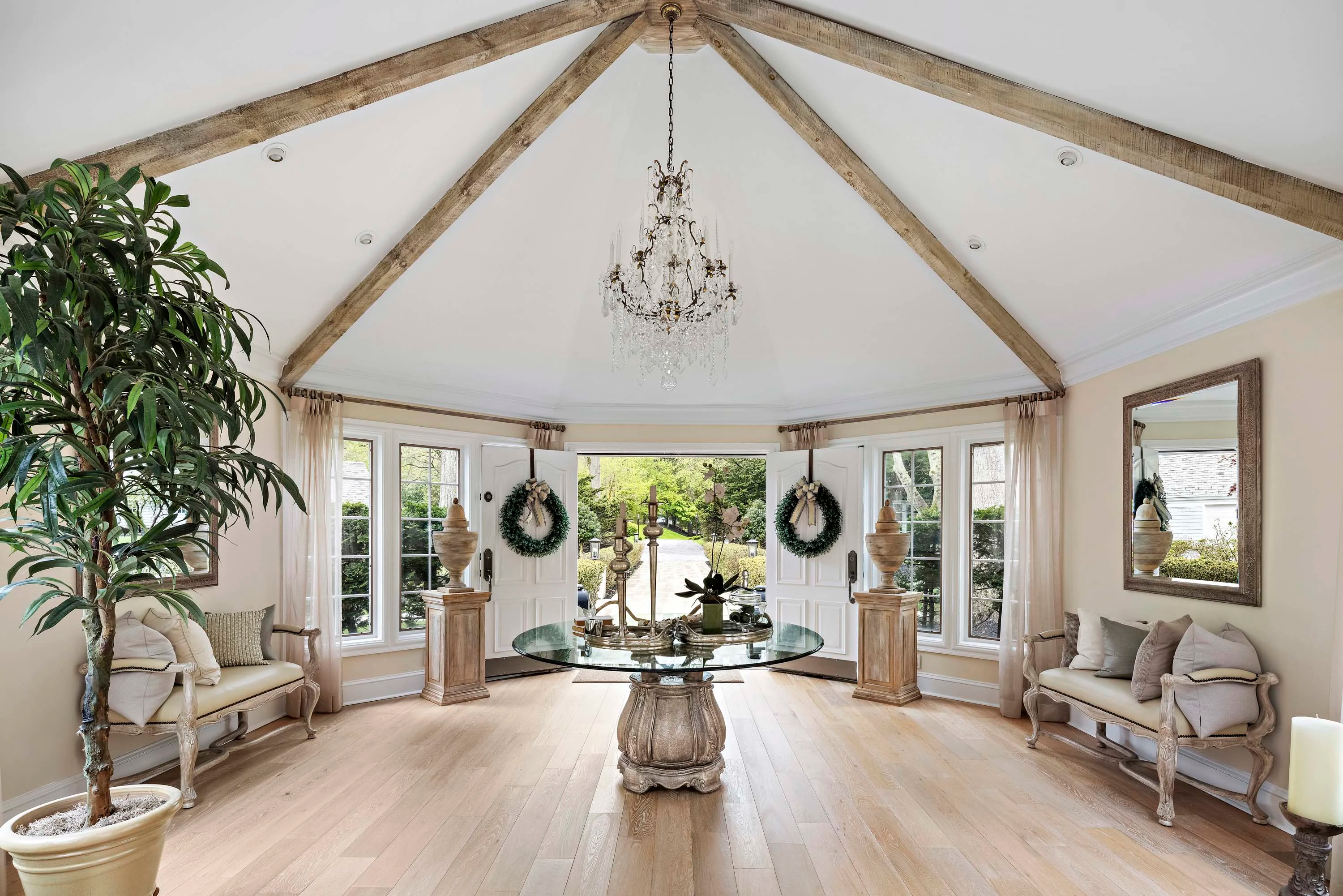 Swan Manor | 1 Swan Place, Nissequogue, Gold Coast, New York 11780 - 11_Swan_Manor_1_Swan_Place_Saint_James_NY_11780_g9vayg