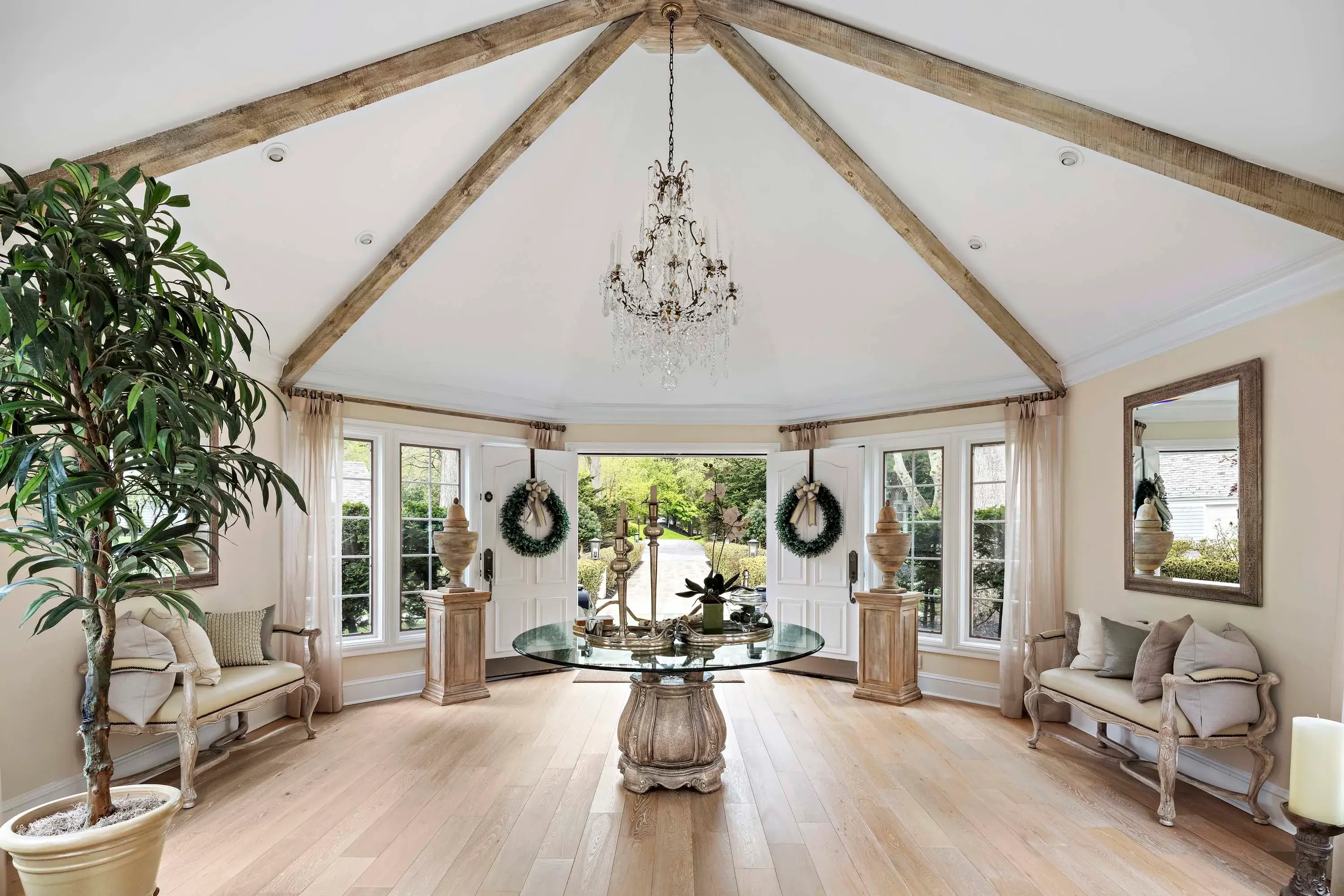 Swan Manor | 1 Swan Place, Nissequogue, Gold Coast, New York 11780 - 11_Swan_Manor_1_Swan_Place_Saint_James_NY_11780_g9vayg