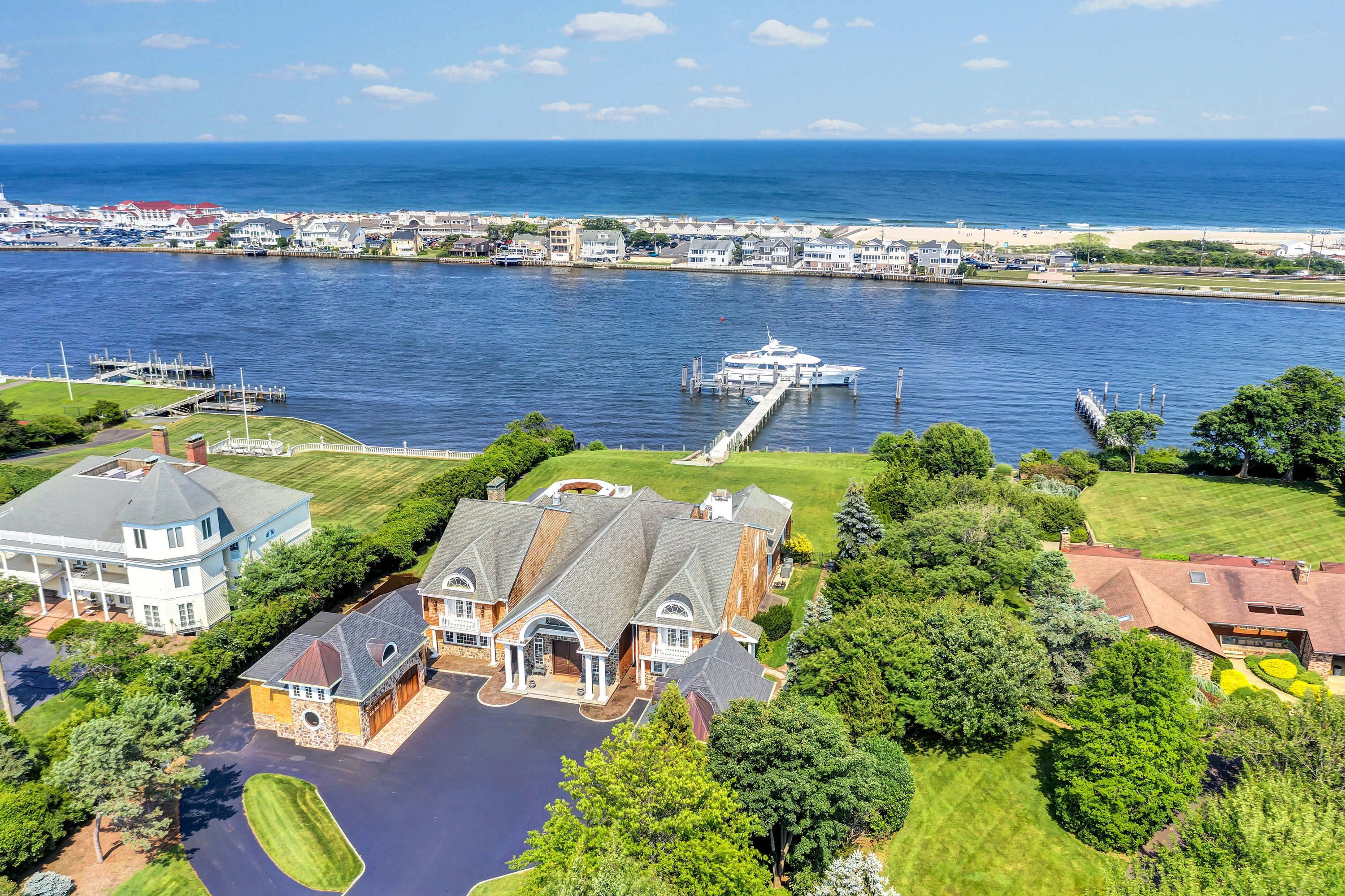 31 Ward Avenue, Rumson, New Jersey 07760 - 31-ward-avenue-rumson-new-jersey0581_dnweo9