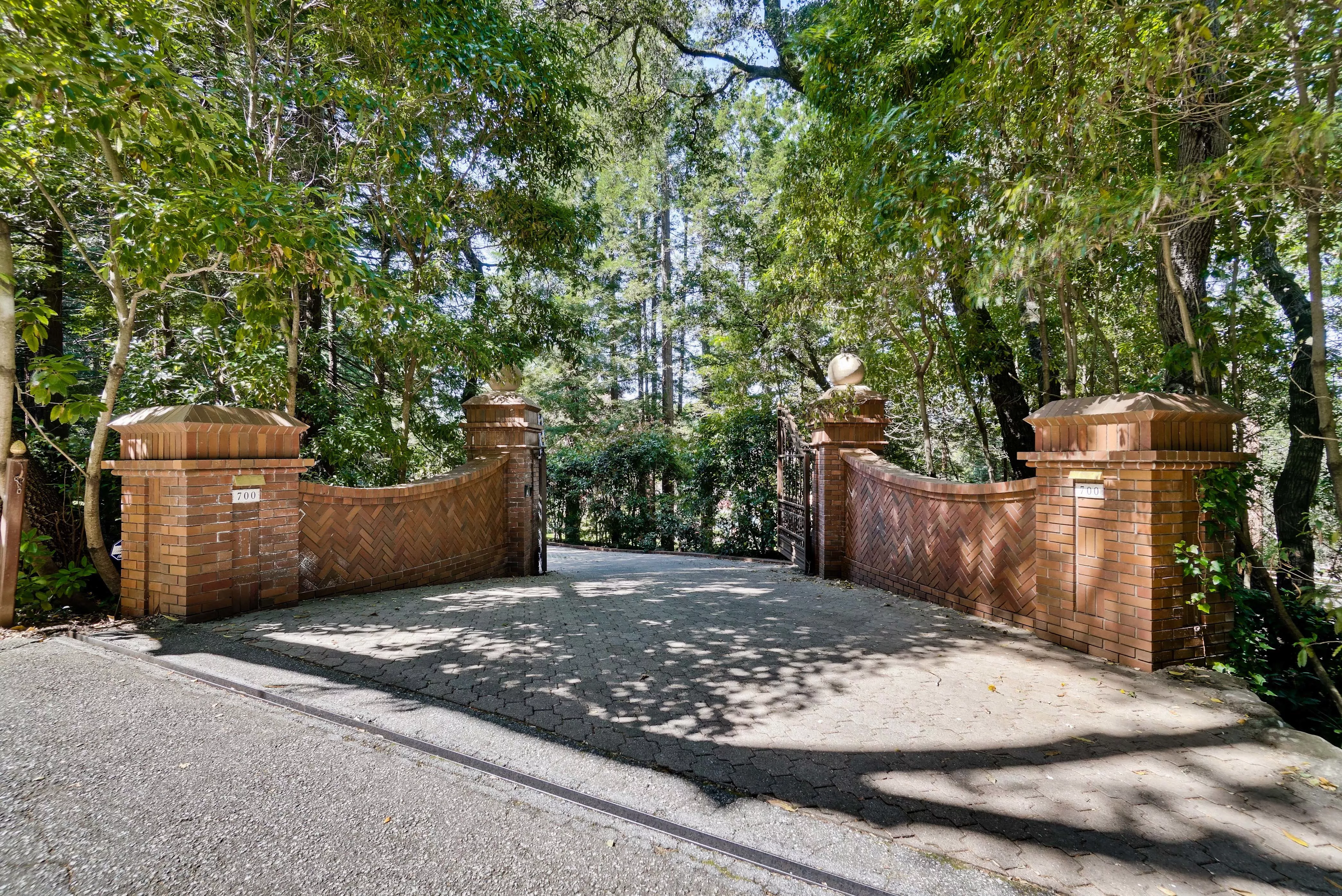 700 Kings Mountain Road, Woodside, California 94062 - 700-kings-mountain-road-woodside-california06_ttp9ty