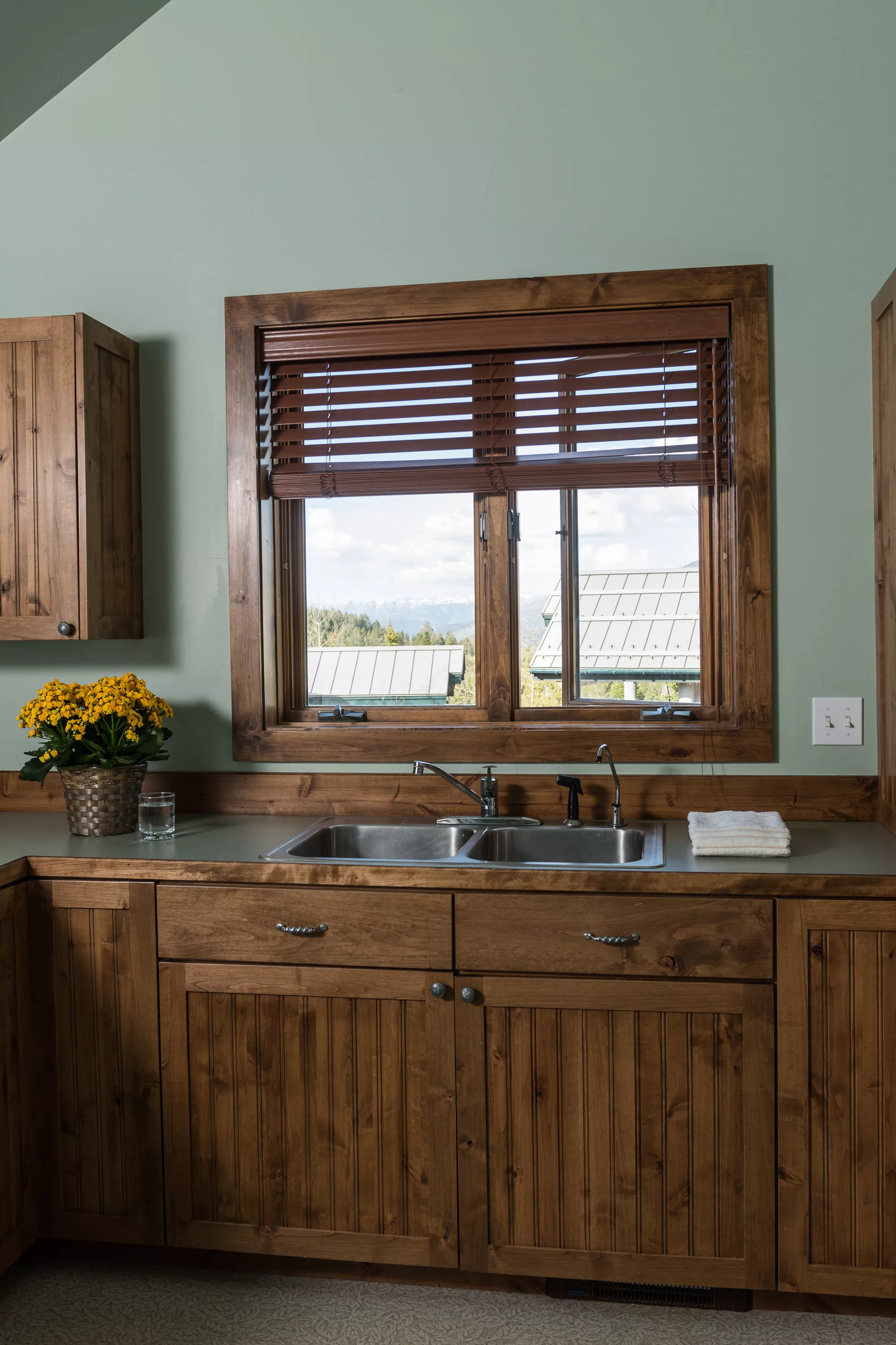 7000 Beaver Creek Road, Big Sky, Montana 59716 - Big_EZ_Extra_Interiors29_zvb747