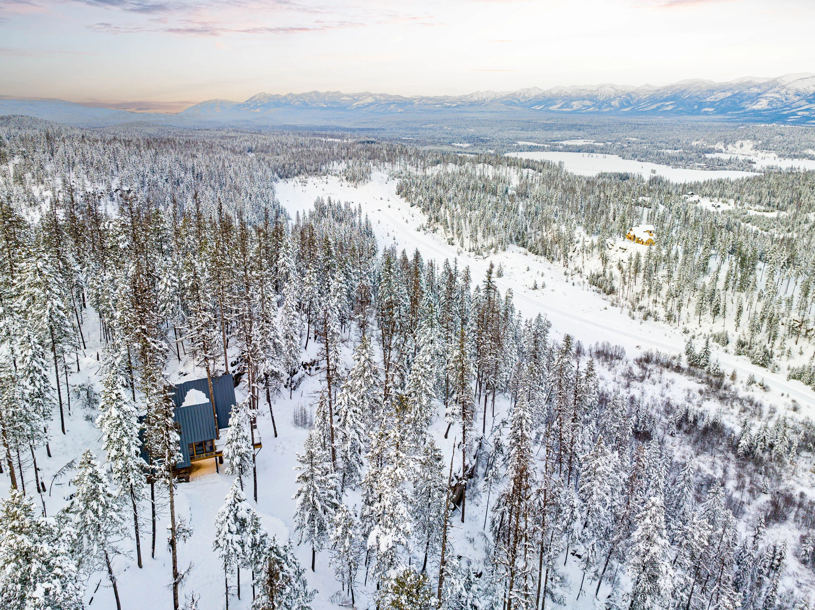 31 Forest Path Drive, Whitefish, Montana 59937 - On_The_Rocks_Treehouse_38_qcmqwv