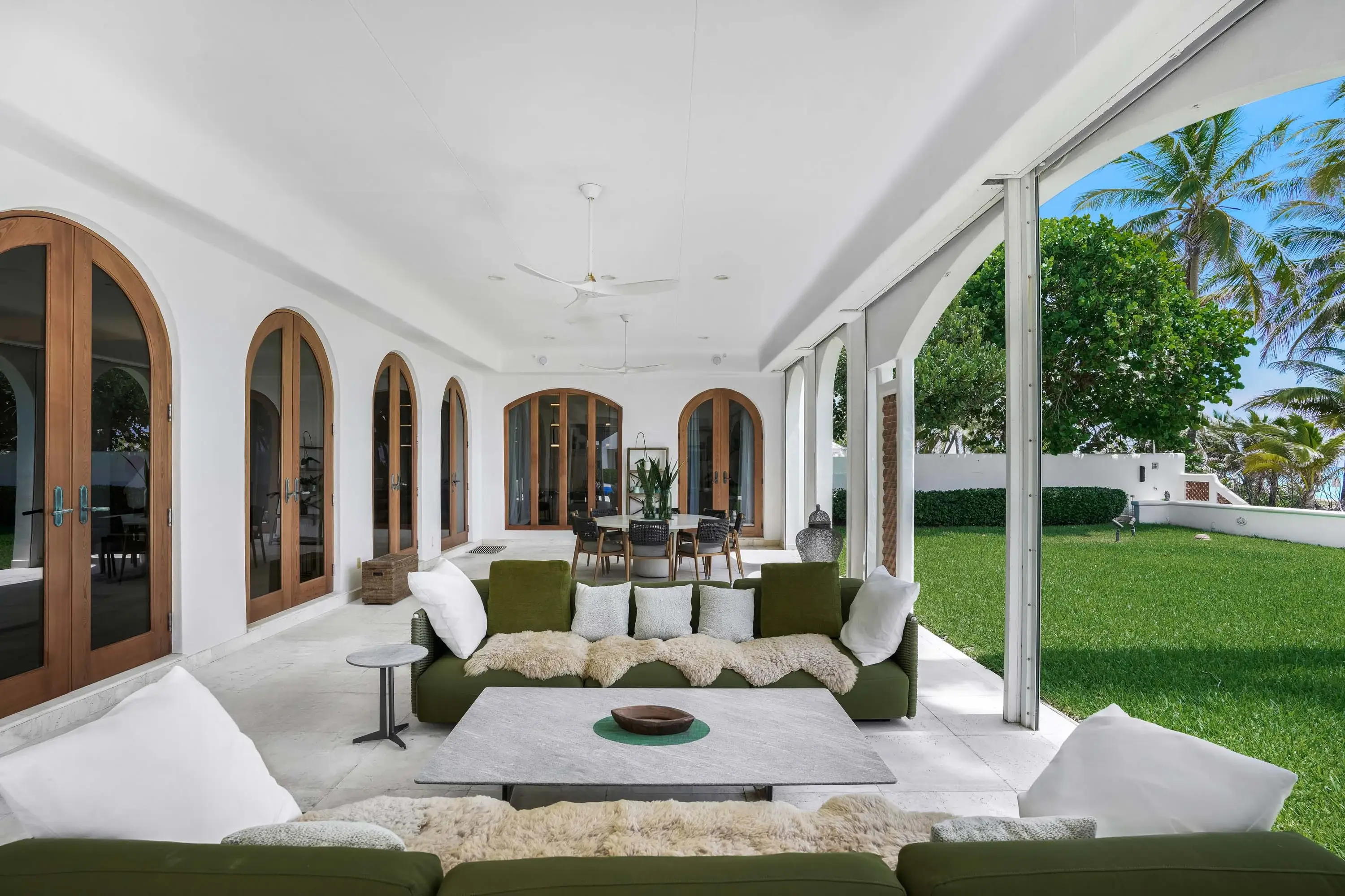 387 Ocean Boulevard, Golden Beach, Miami, Florida 33160 - 14_387_Ocean_Blvd_Golden_Beach_FL_ezyeon
