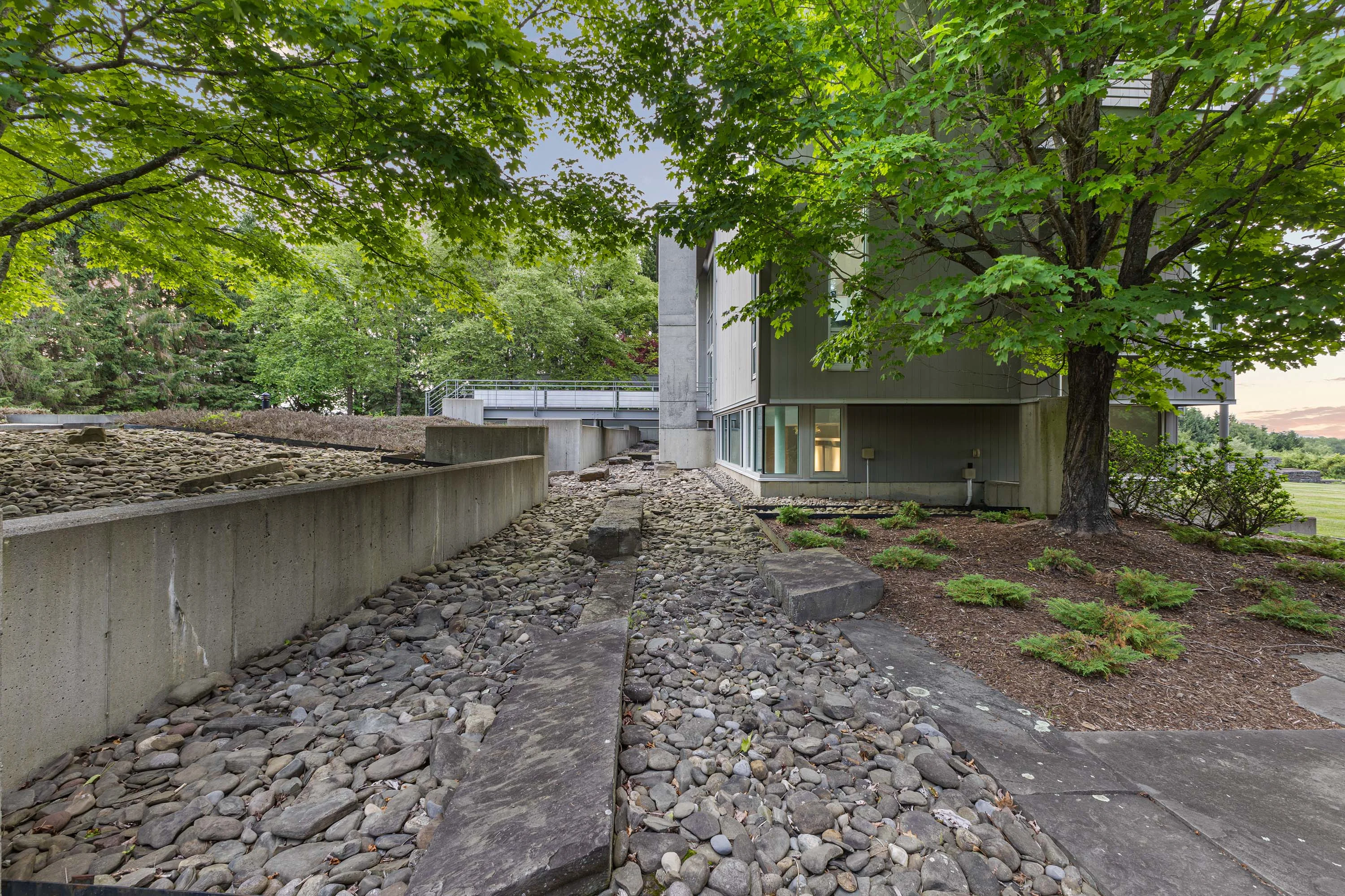 The Corning Glass House | 10288-10289 Whispering Wind Trail, Corning, Finger Lakes Area, New York 14830 - 33_10288-10289_Whispering_Wind_Trail_Corning_NY_14830_od3yng