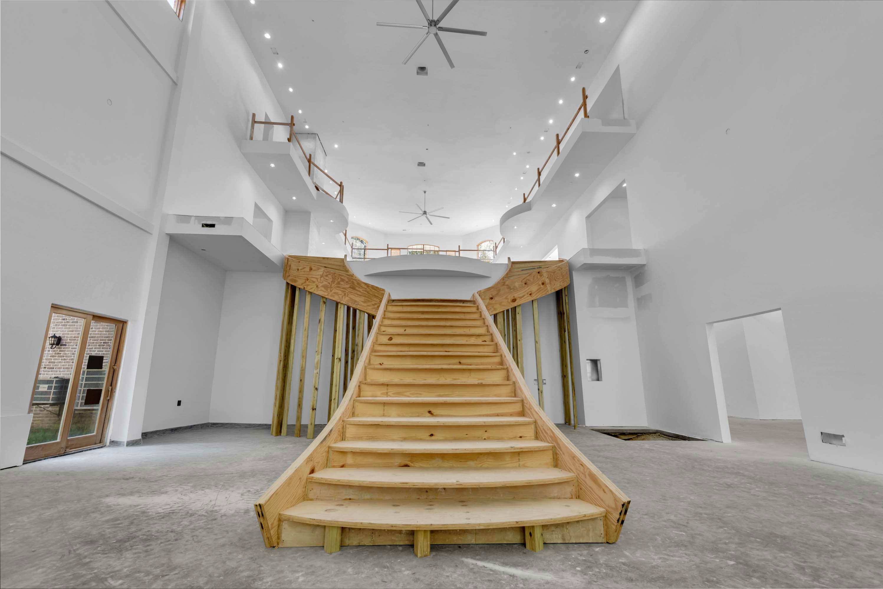 02 6 Evan Way, Pikesville - Luxury Real Estate - Concierge Auctions