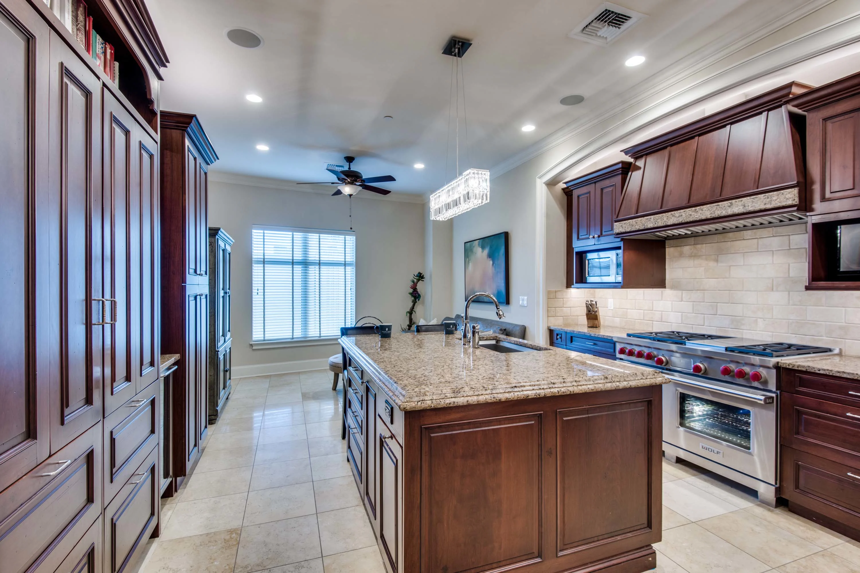2555 North Pearl Street, #202, Ritz-Carlton Residences, Dallas, Texas 75201 - 2555-north-pearl-street-dallas-texas_11_rgsnpq