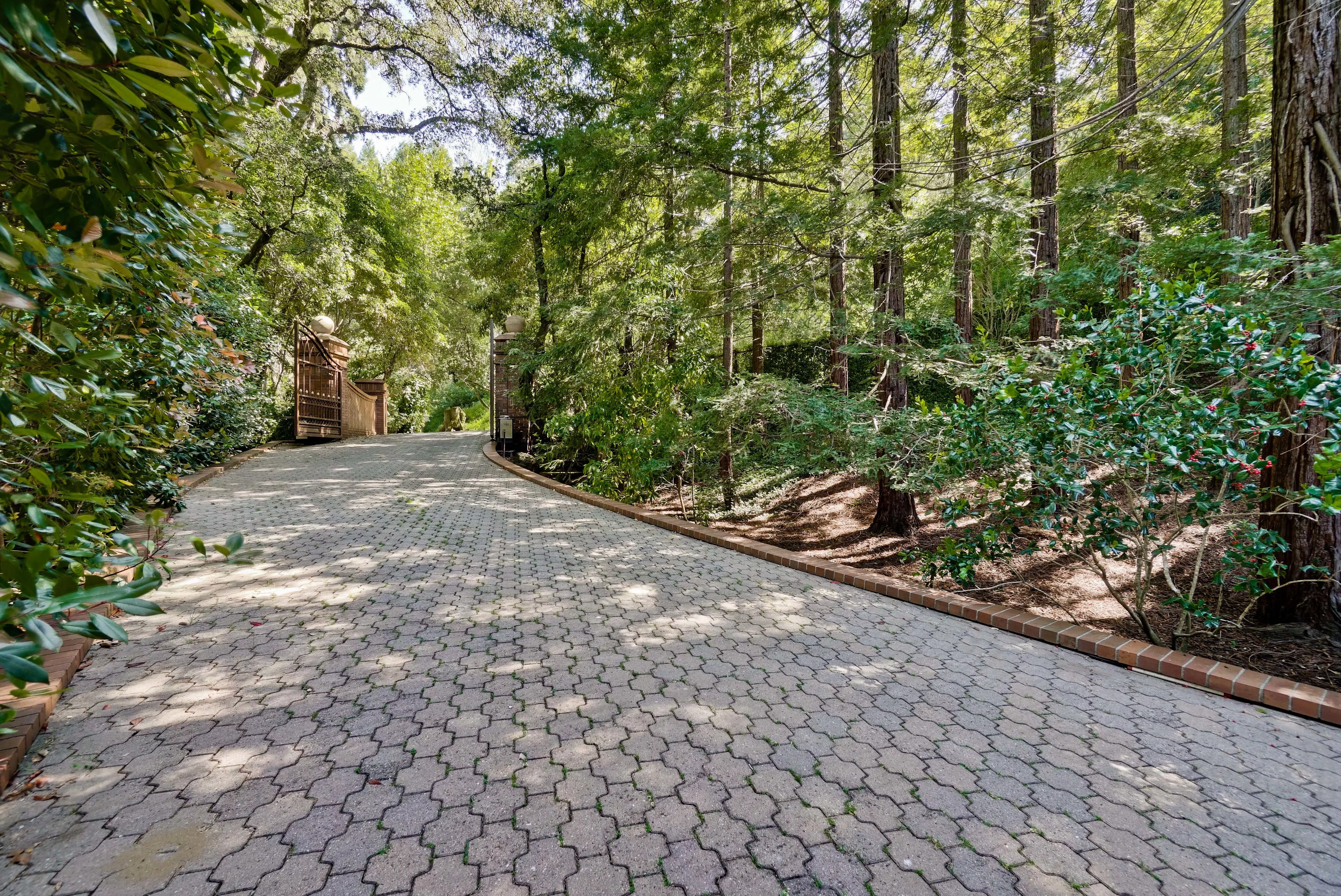 700 Kings Mountain Road, Woodside, California 94062 - 700-kings-mountain-road-woodside-california60_tdd80q