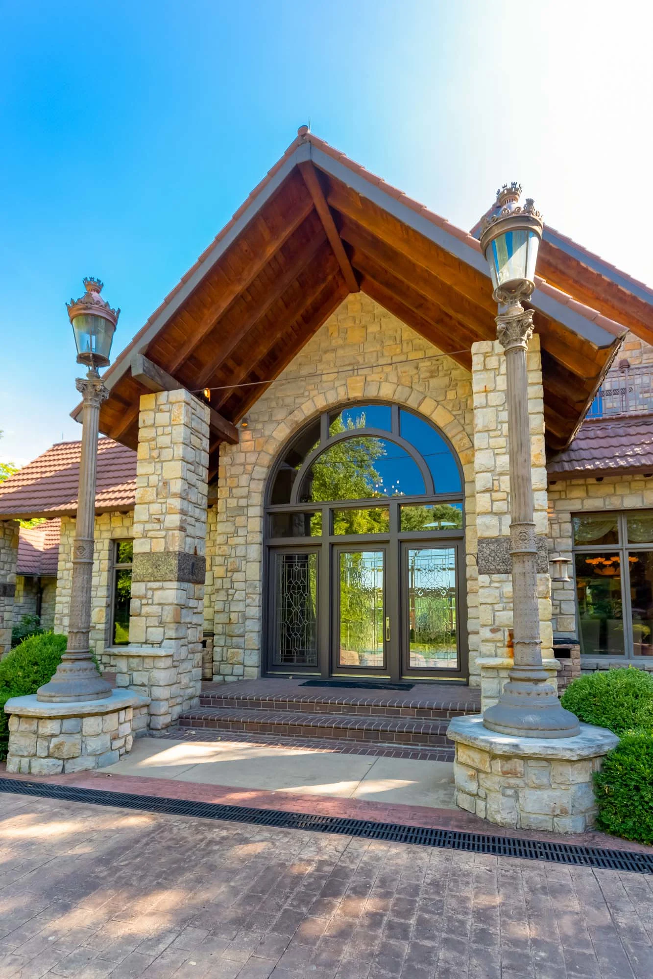 5225 Renner Road, Lake Quivira, Kansas City, Kansas 66217 - 5225-renner-road-lake-quivira-kansas-008_d2qux0