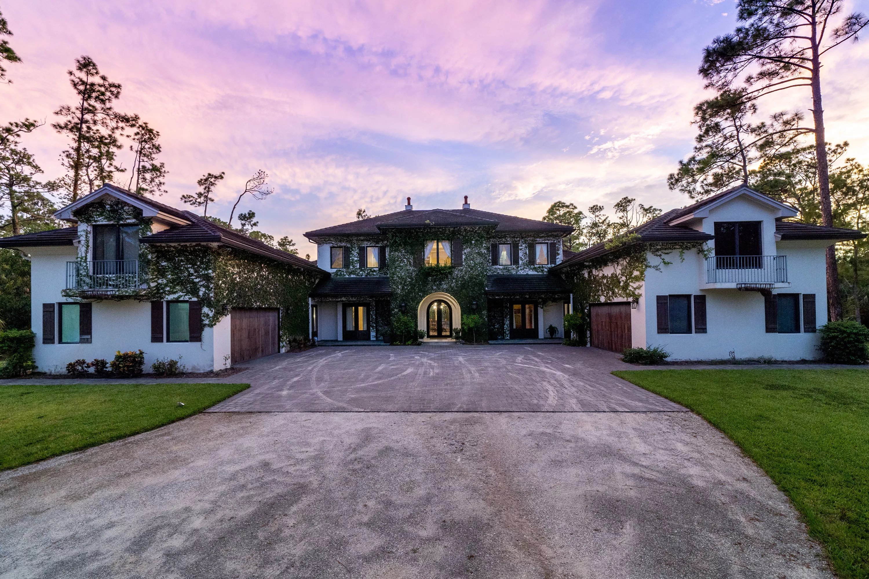 5190 Teak Wood Drive, Naples, Florida 34119 - 5190-teak-wood-drive-naples-florida02_nvqp93