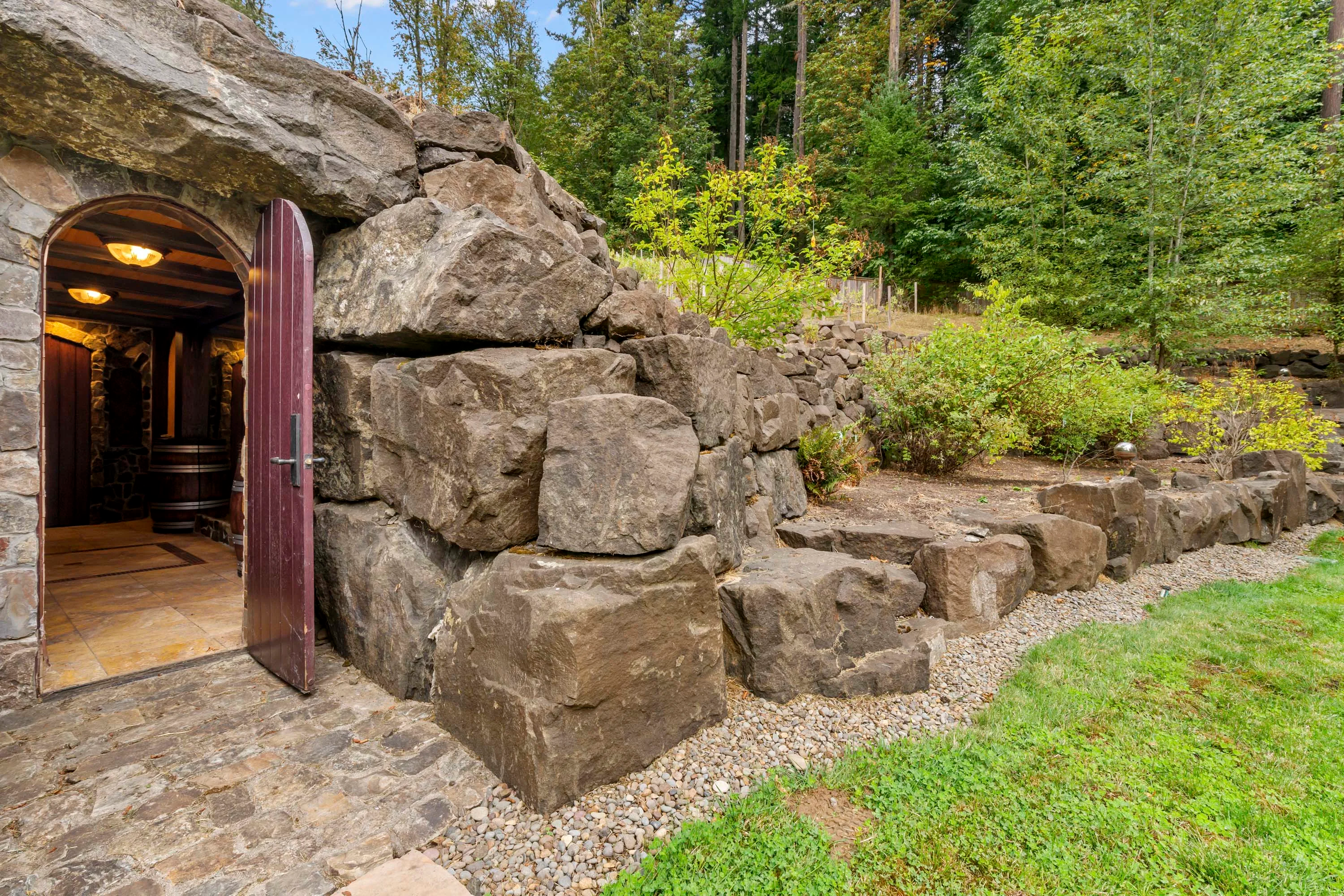 14125 NW Germantown Road, Portland, Oregon 97231 - 24_-_blackberryfullres-62_mpvdia