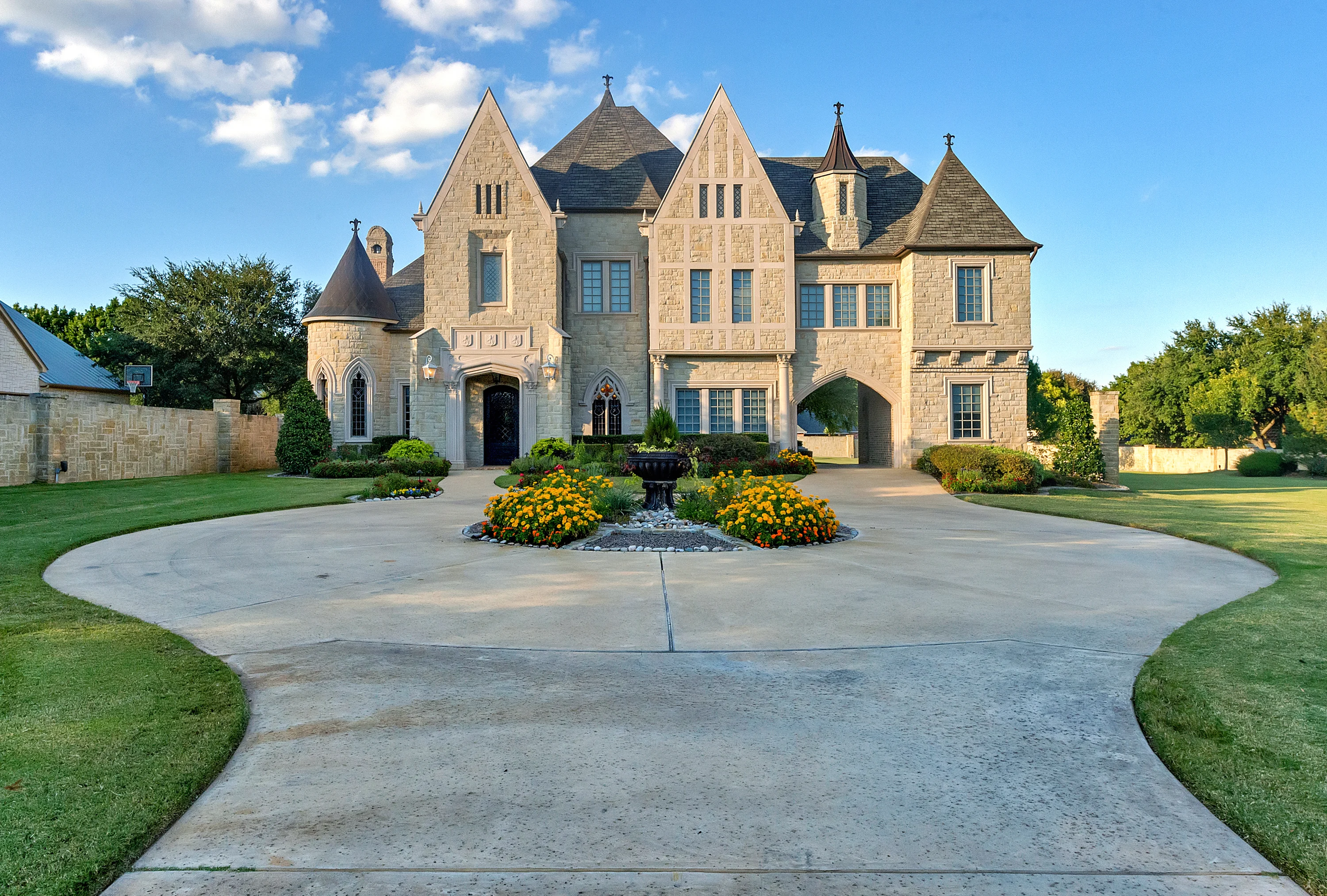 2404 Glade Road, Colleyville, Texas  - 2404-glad-road-colleyville-texas03_t3wnrj