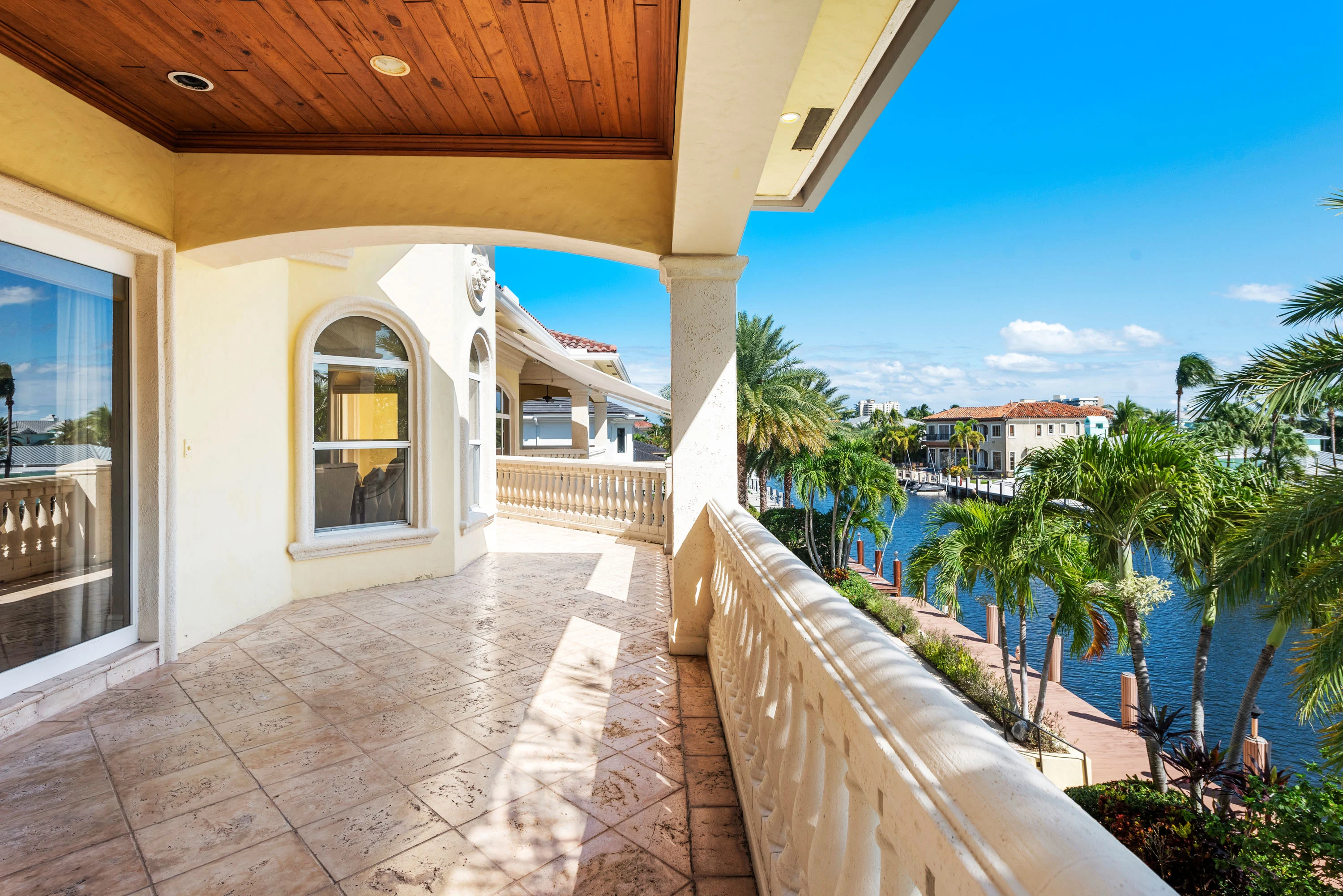 2250 NE 26th Street, Fort Lauderdale Area, Florida 33064 - 2250-ne-26th-street-lighthouse-point-florida22_np3bsm