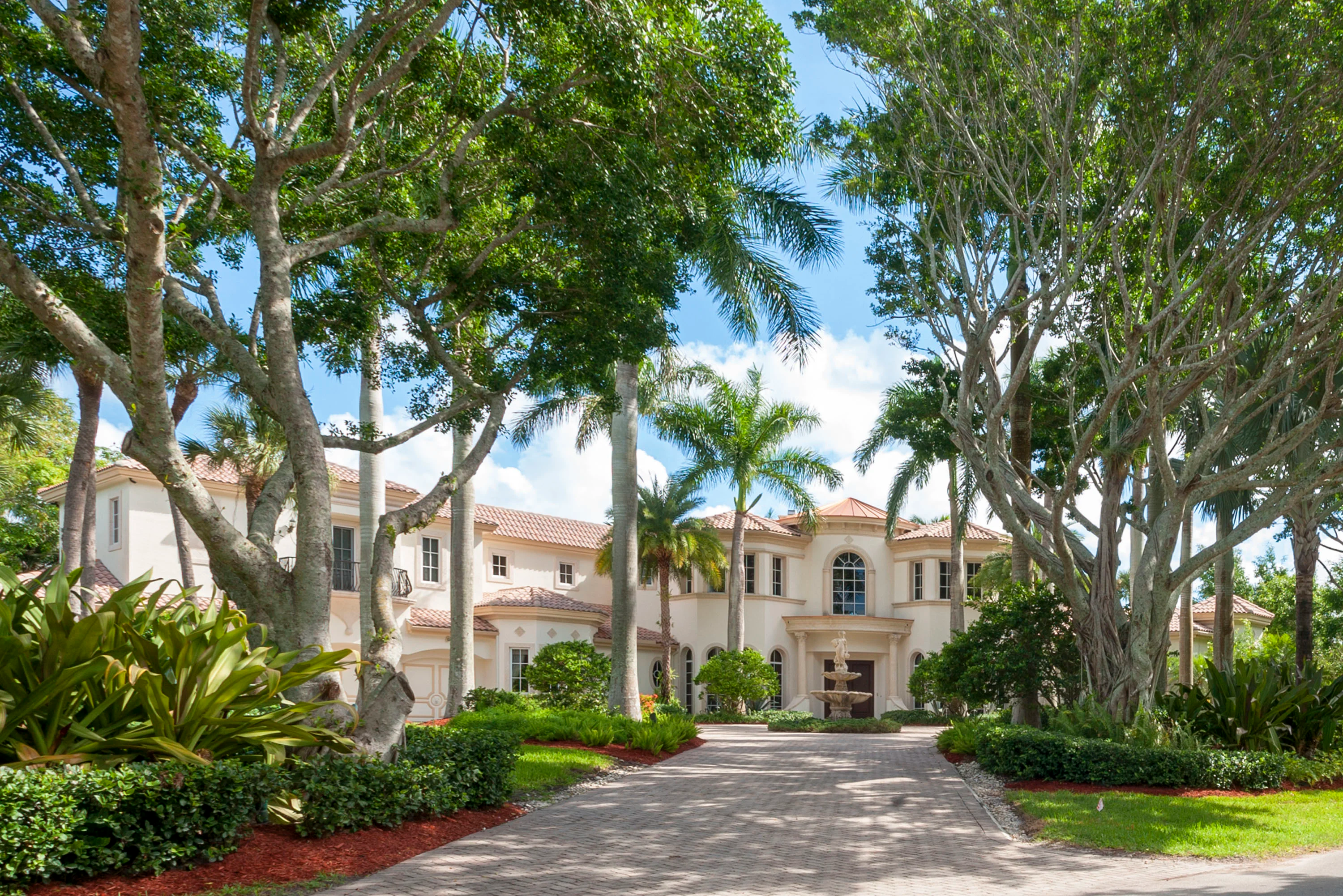 8495 Twin Lake Drive, Boca Raton, Florida 33496 - 8495-twin-lake-drive-boca-raton-florida02_xx2ebu