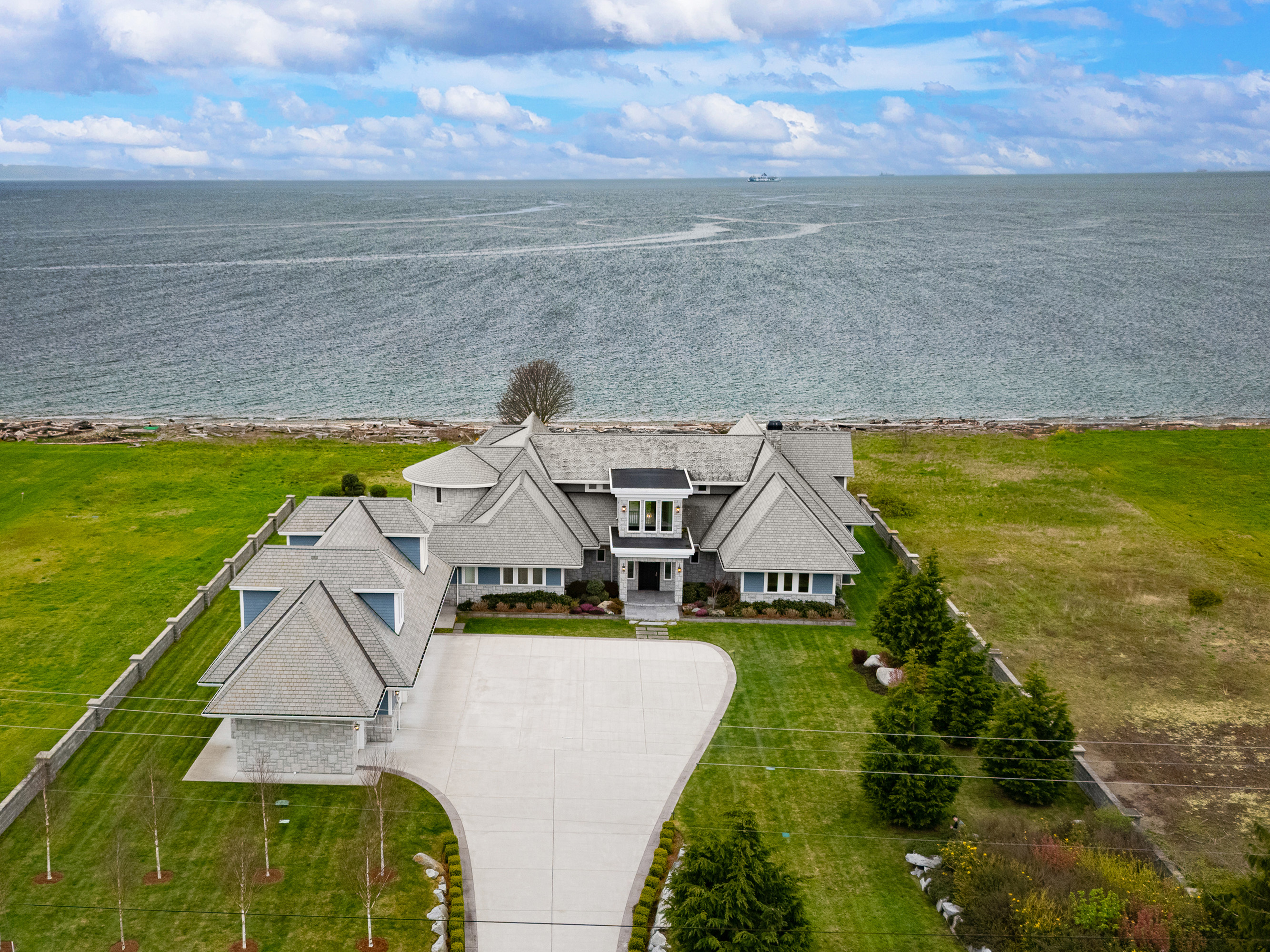 035 581 Marine Drive, Point Roberts, WA
