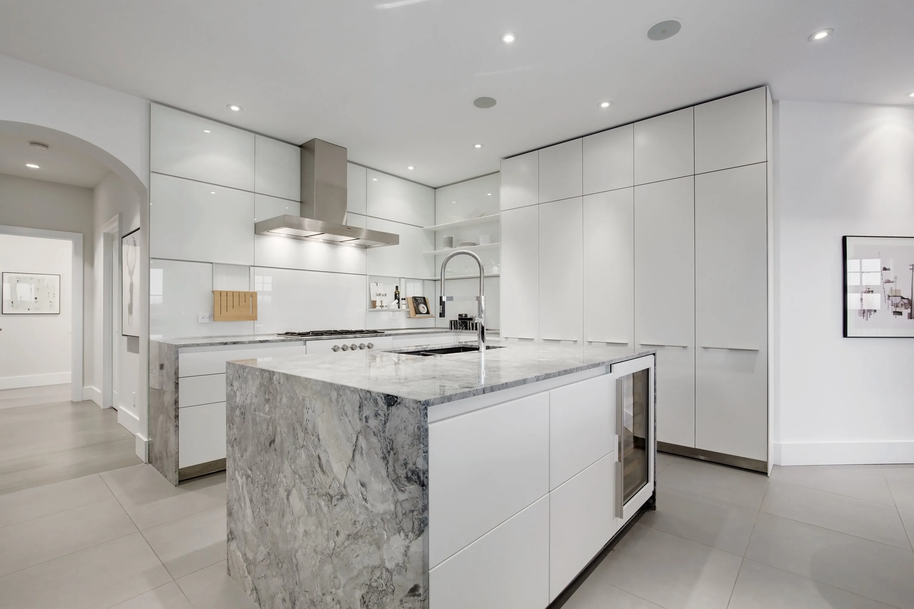 27 Granite Ridge, Calgary, Alberta T3Z 3B3, Canada | Concierge Auctions
