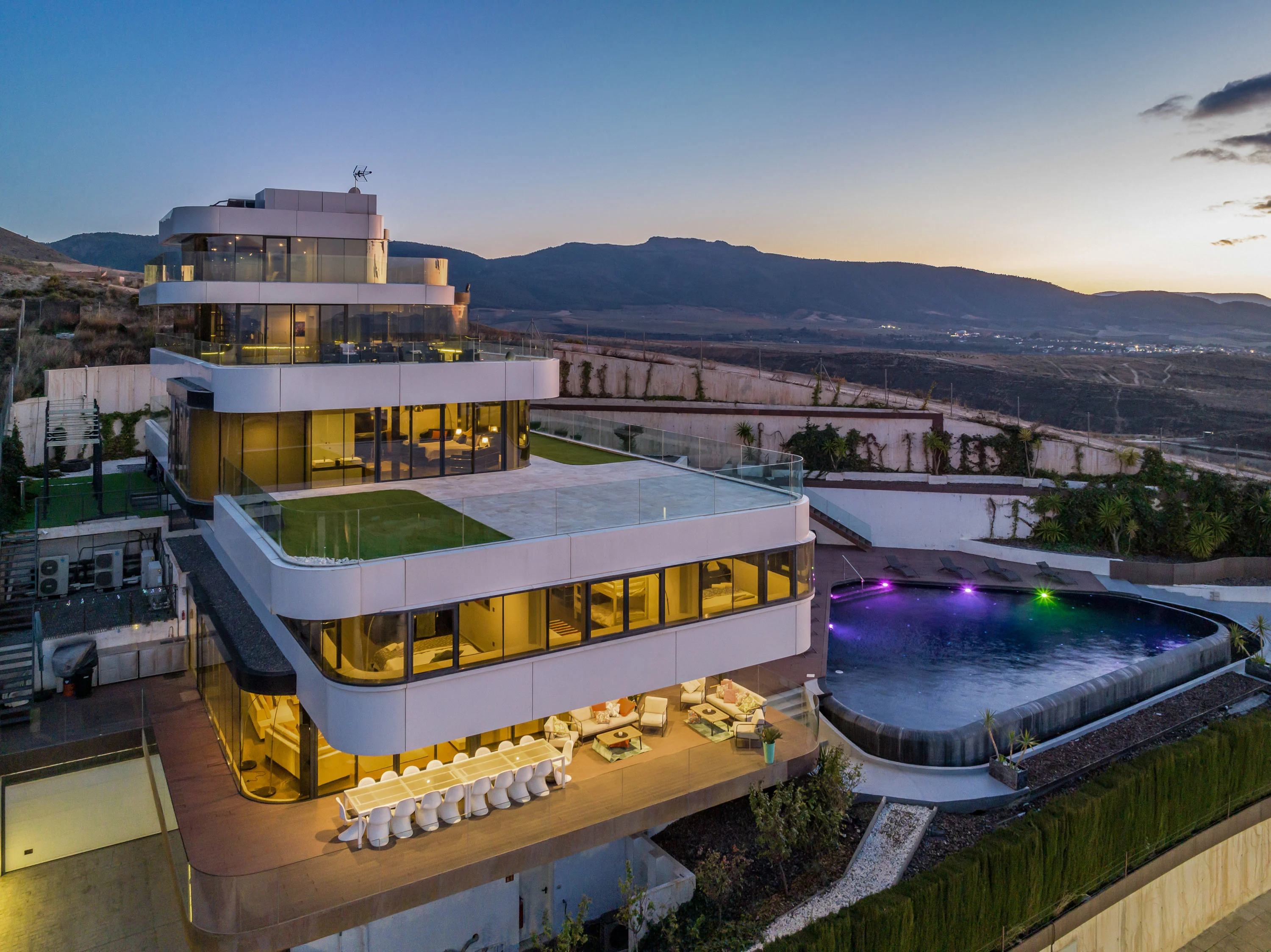 Silverfield Villa, Granada, La Zubia 1, Spain - silverfield-villa-la-zumbia-granada-spain25_tzcd0w