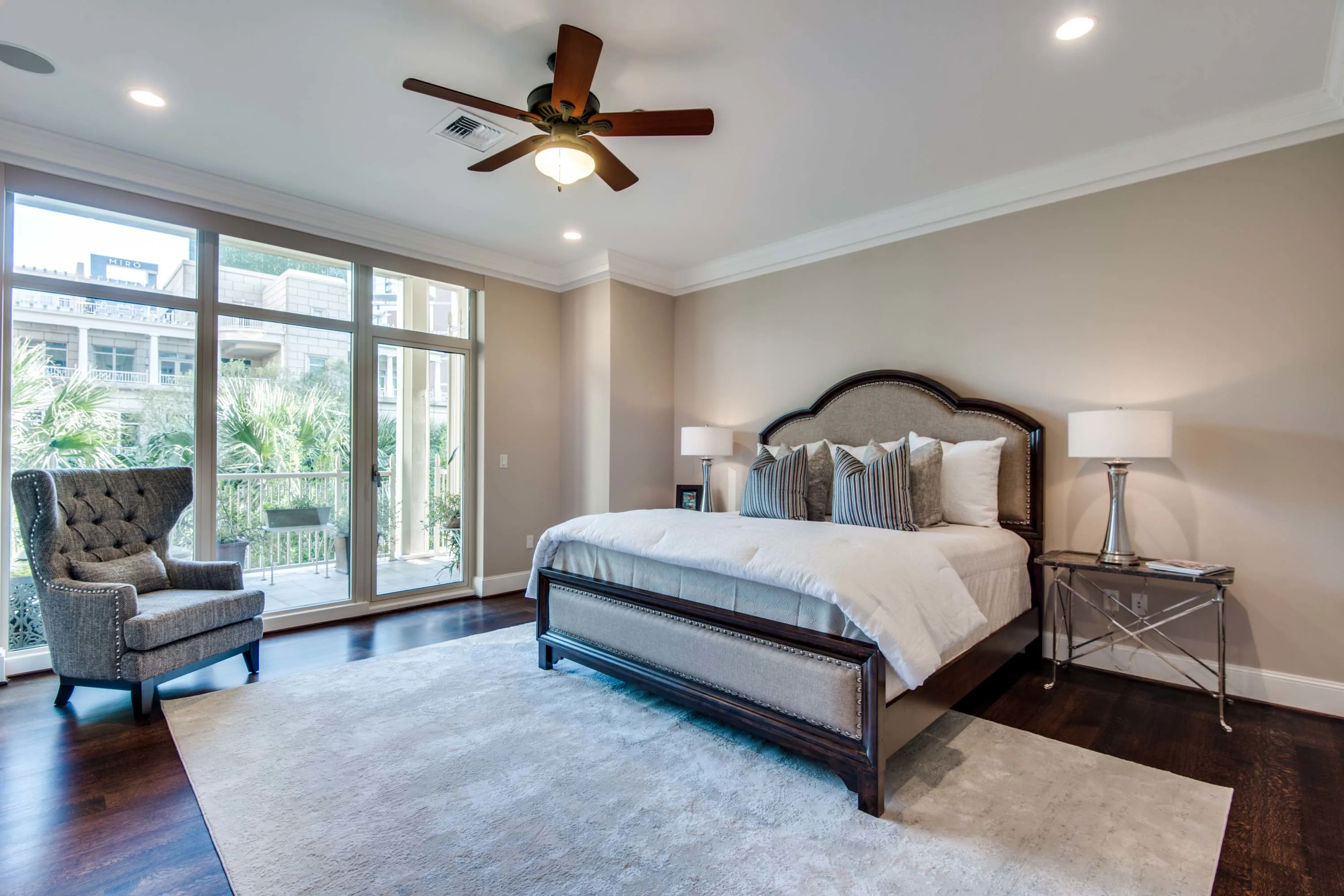 2555 North Pearl Street, #202, Ritz-Carlton Residences, Dallas, Texas 75201 - 2555-north-pearl-street-dallas-texas_16_o1hvtt