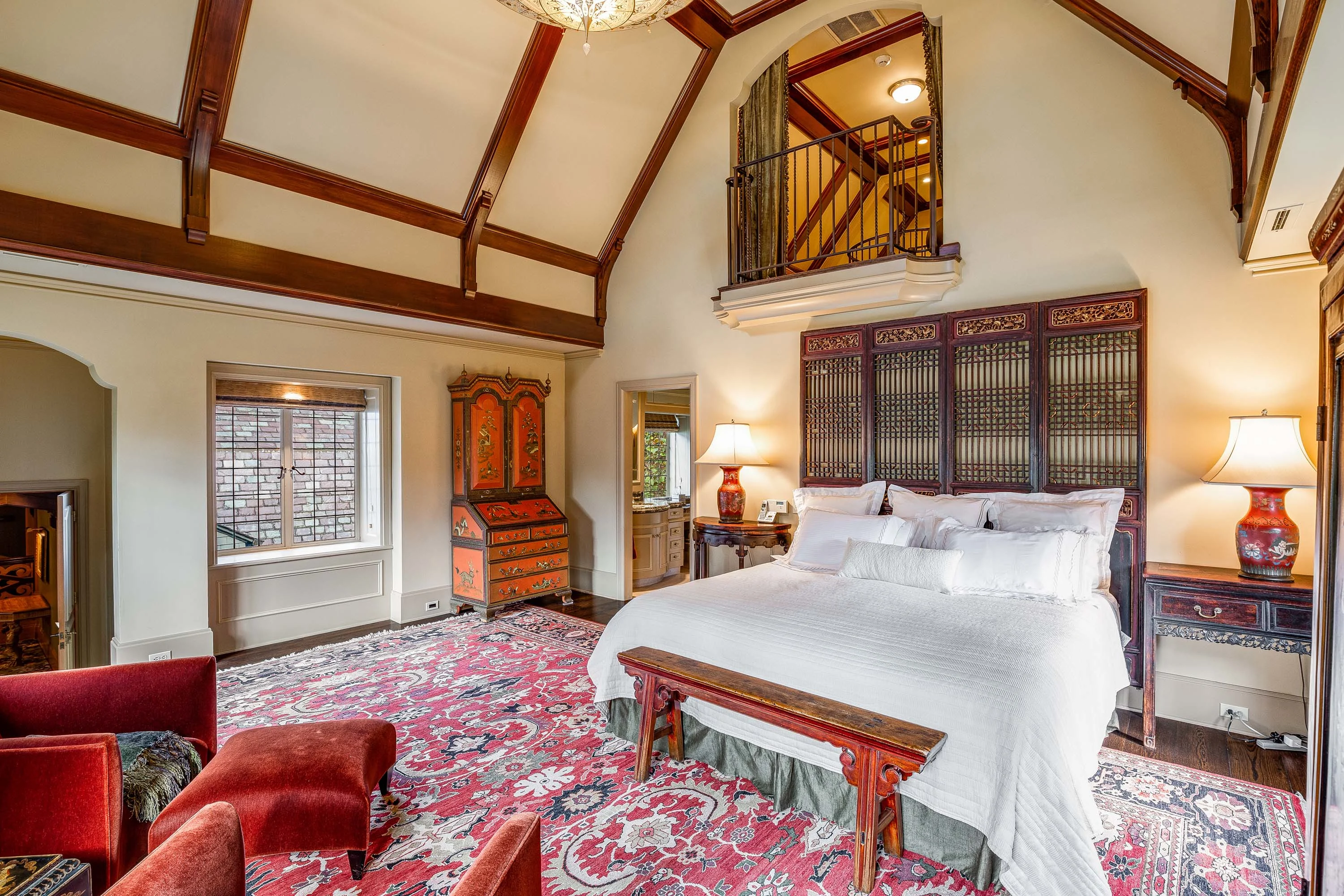 618 West Highland Drive, Seattle, Washington 98119 - 618-west-highland-drive-seattle-washington17_xfv0jn