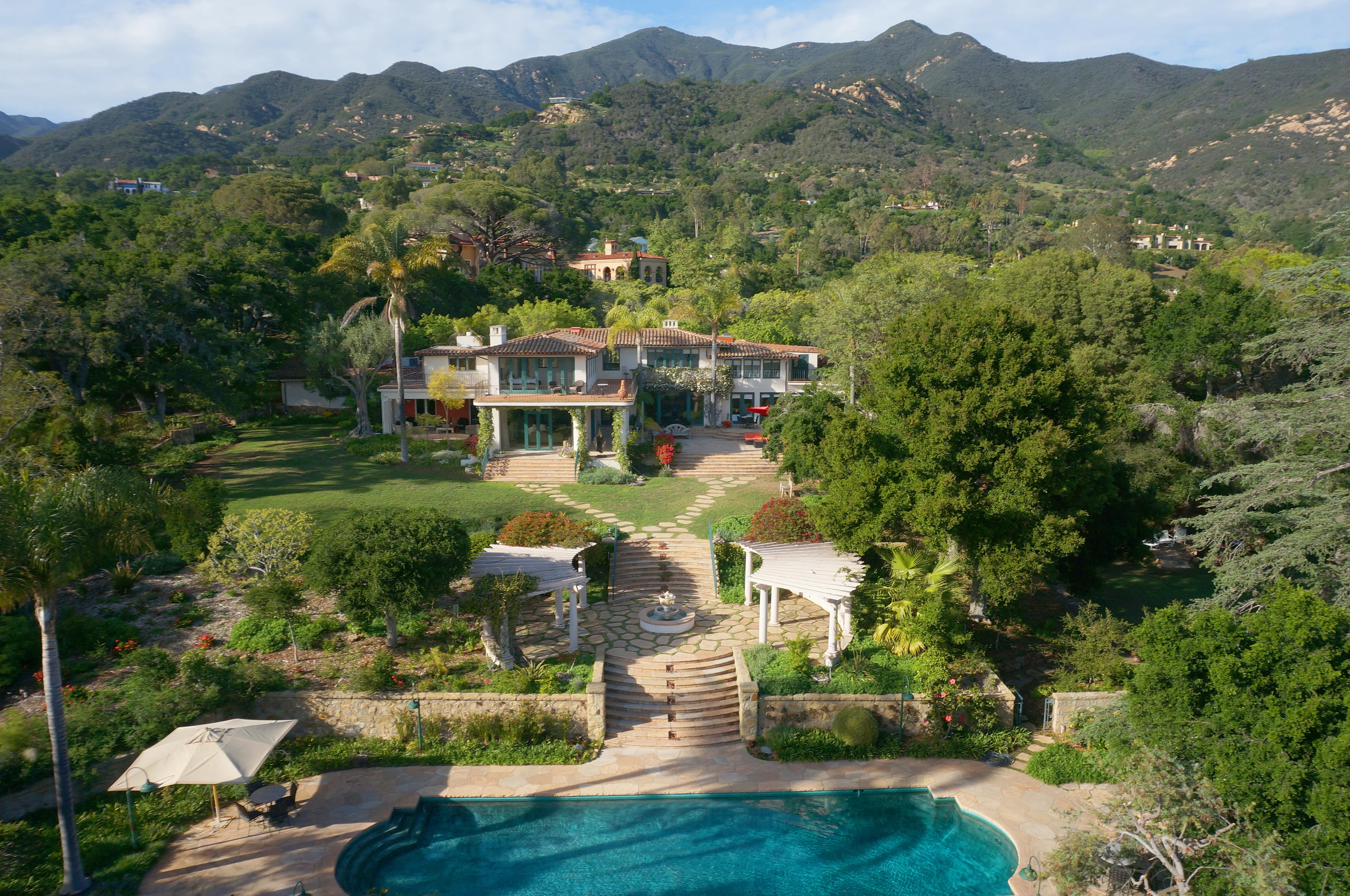 859 Picacho Lane, Montecito, California  - 859-picacho-lane-santa-barbara-california01_gxu5fz