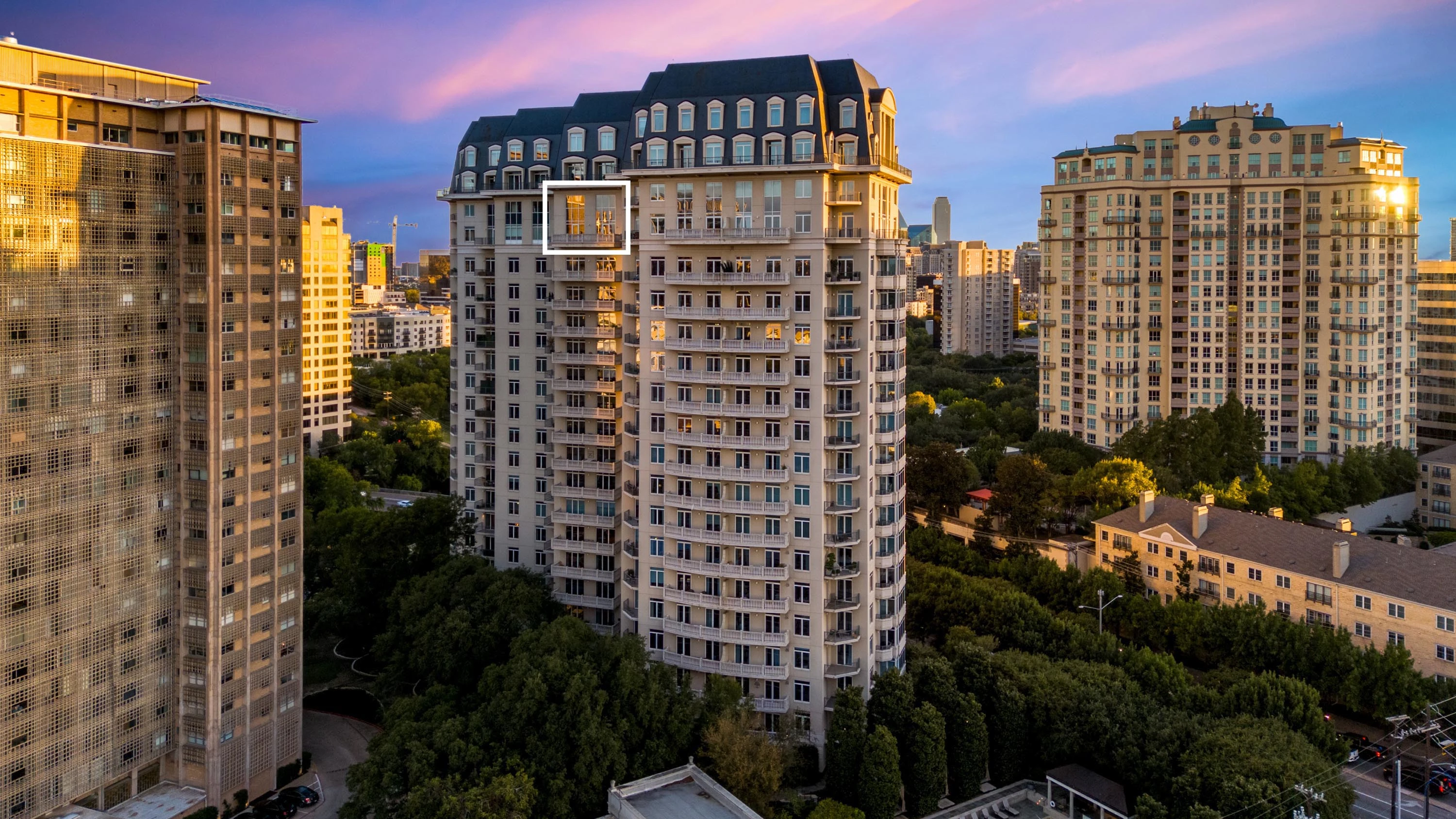 02 3505 Turtle Creek Blvd PH18C - Luxury Real Estate - Concierge Auctions