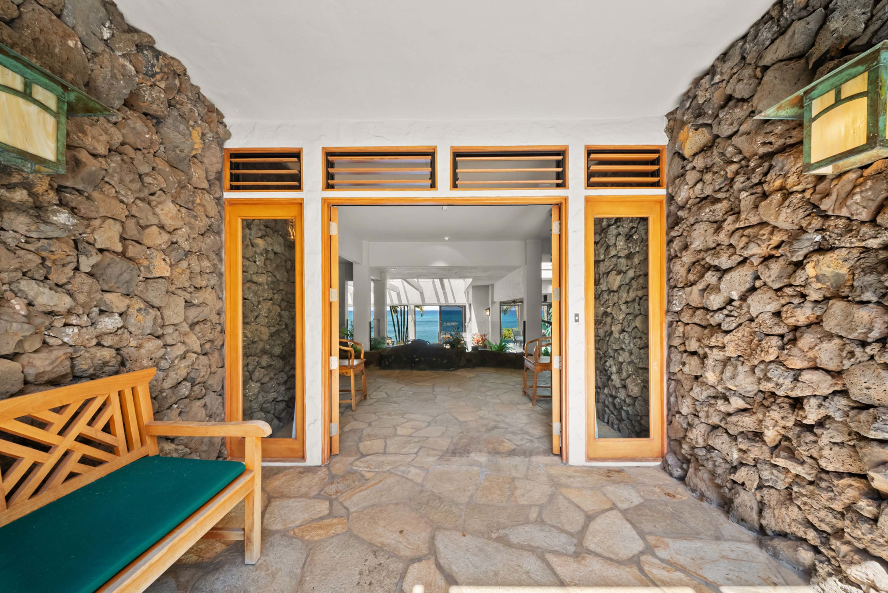 41 5163 and 5157 Lower Honoapiilani Rd, Lahaina, HI 96761 - Luxury Real Estate - Concierge Auctions