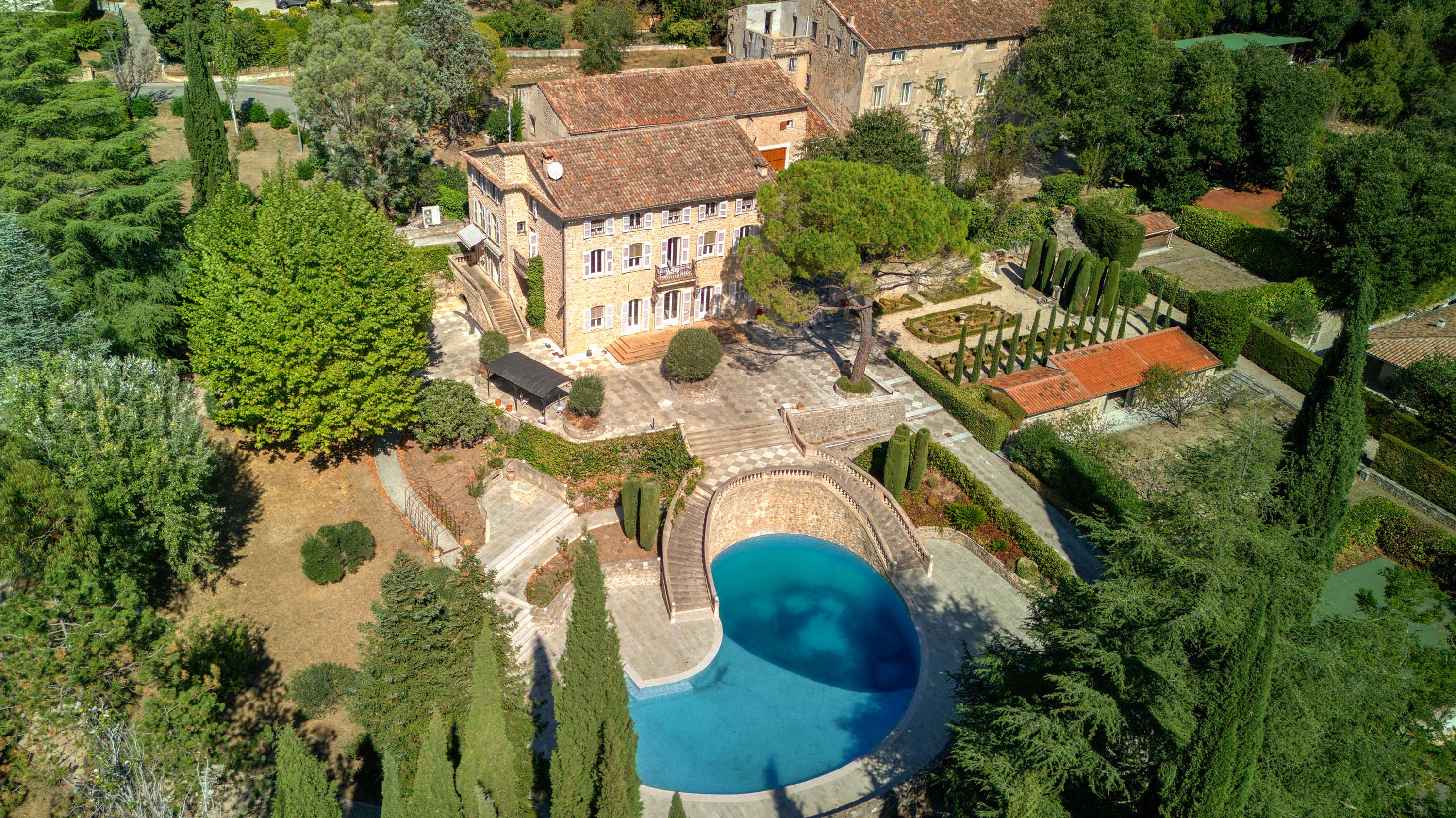 26 Château de Tournon - Luxury Real Estate - Concierge Auctions