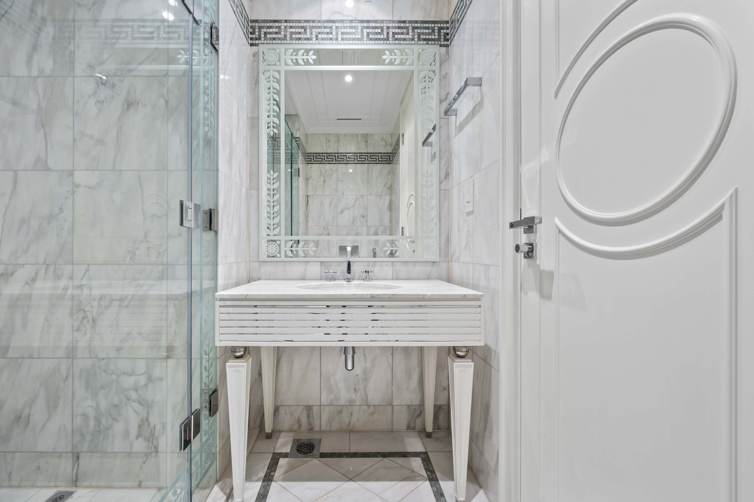 27 Palazzo Versace, Apartment 2620, Al Jaddaf, Jaddaf Waterfront, Dubai, UAE