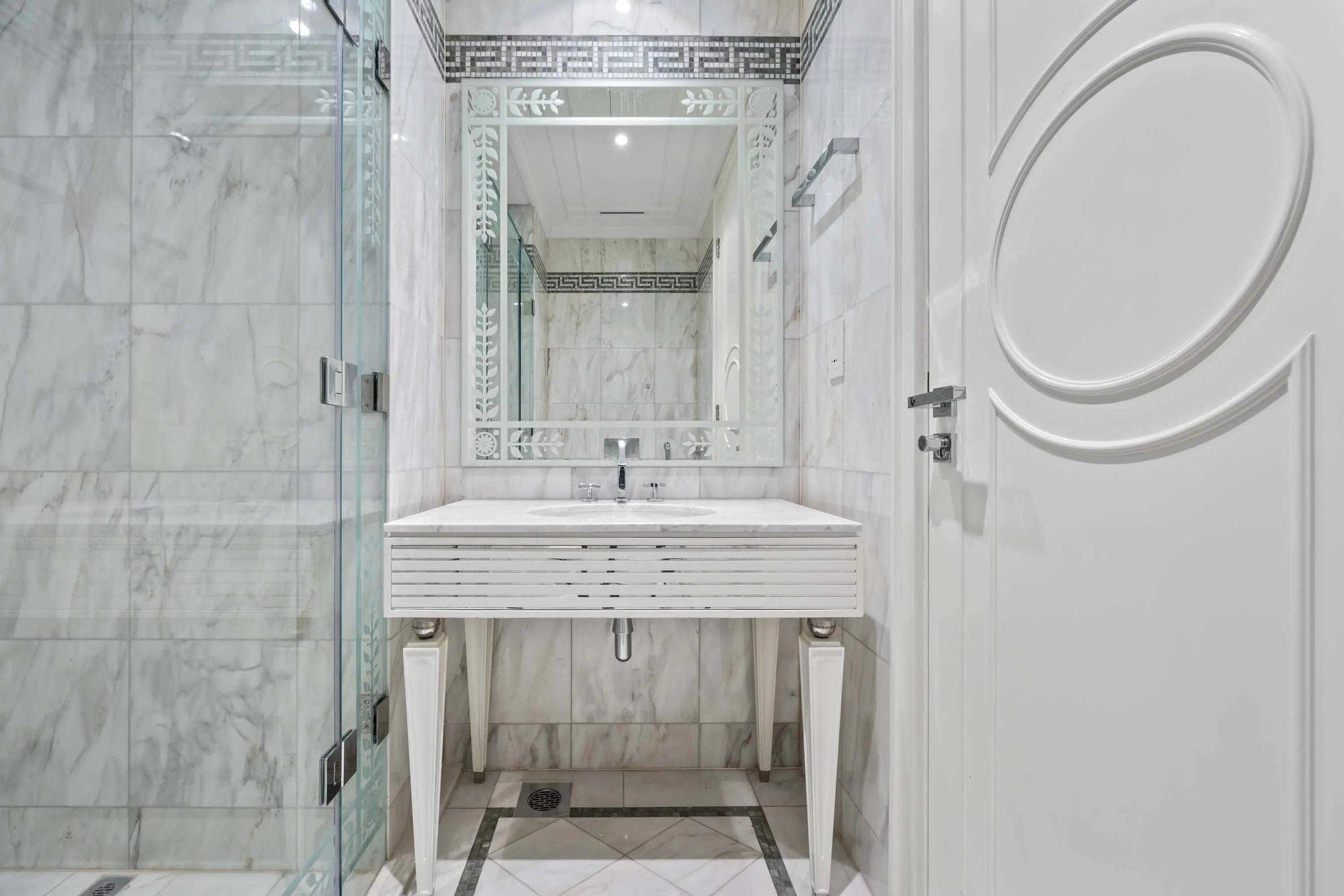 27 Palazzo Versace, Apartment 2620, Al Jaddaf, Jaddaf Waterfront, Dubai, UAE