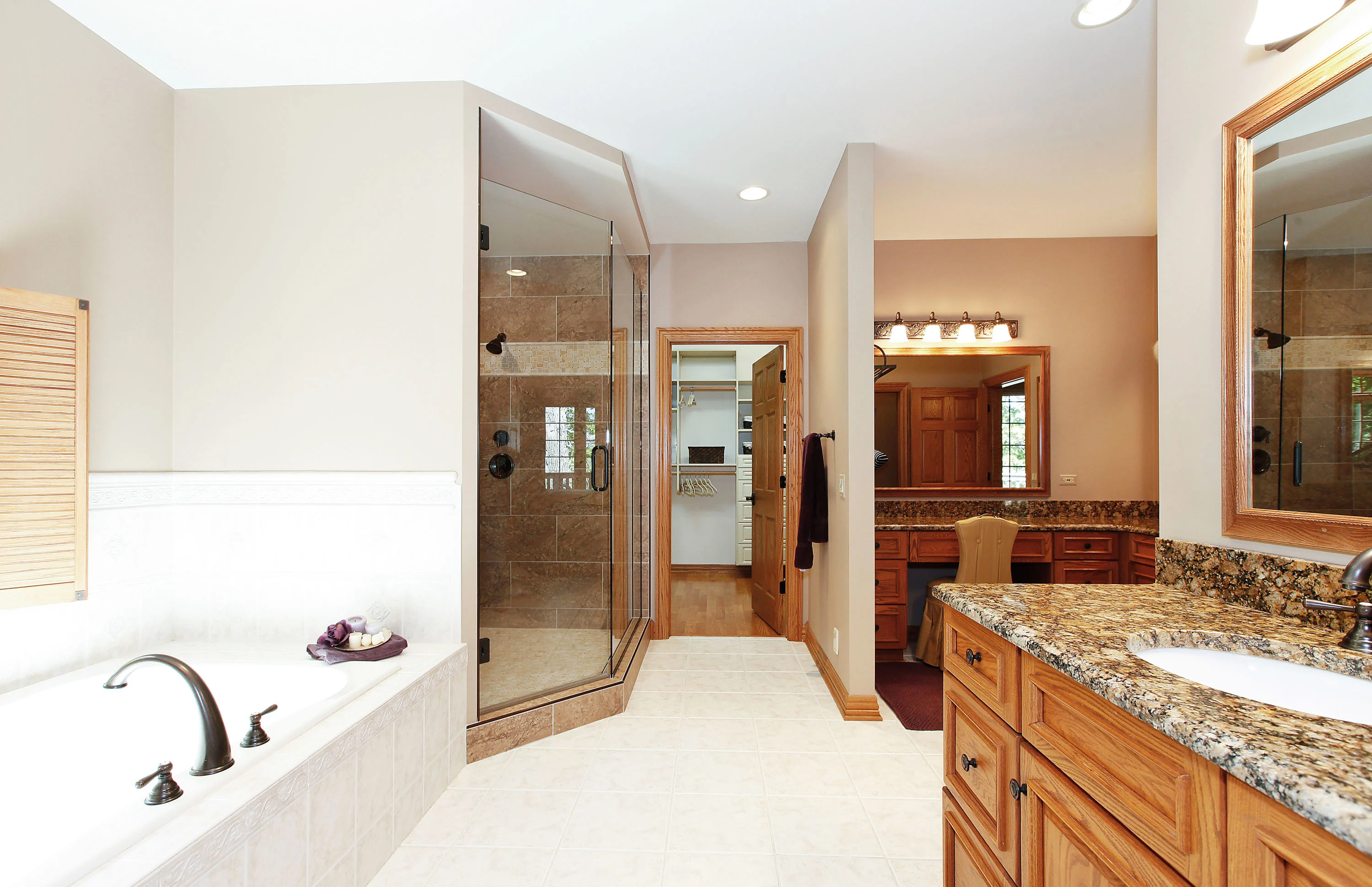 2780 Nish Road, Crystal Lake, Illinois 60012 - 2780-nish-road-crystal-lake-illinois12_eu6dhz
