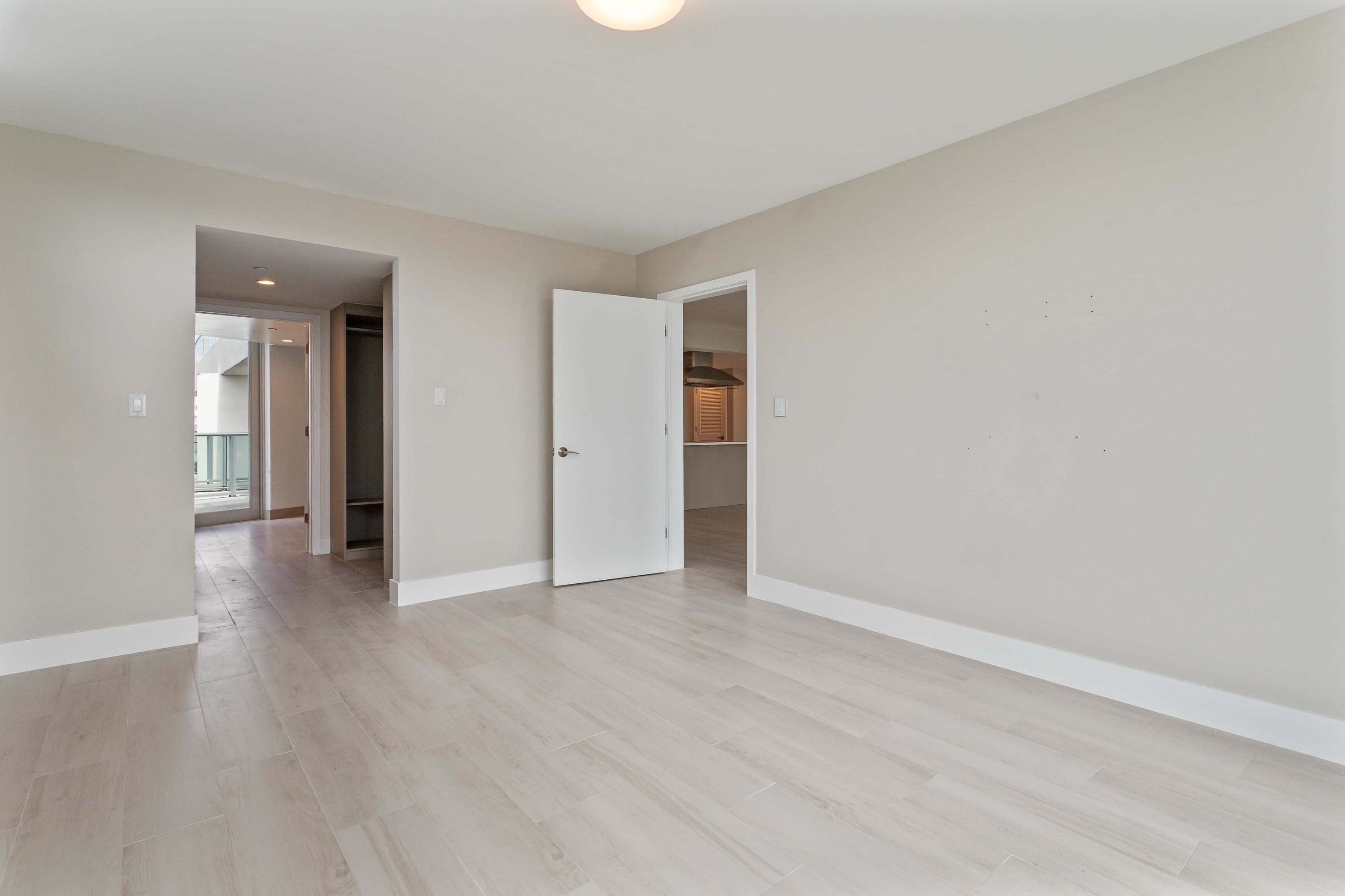 14 Unit 702 1150 101st Street - Luxury Real Estate - Concierge Auctions