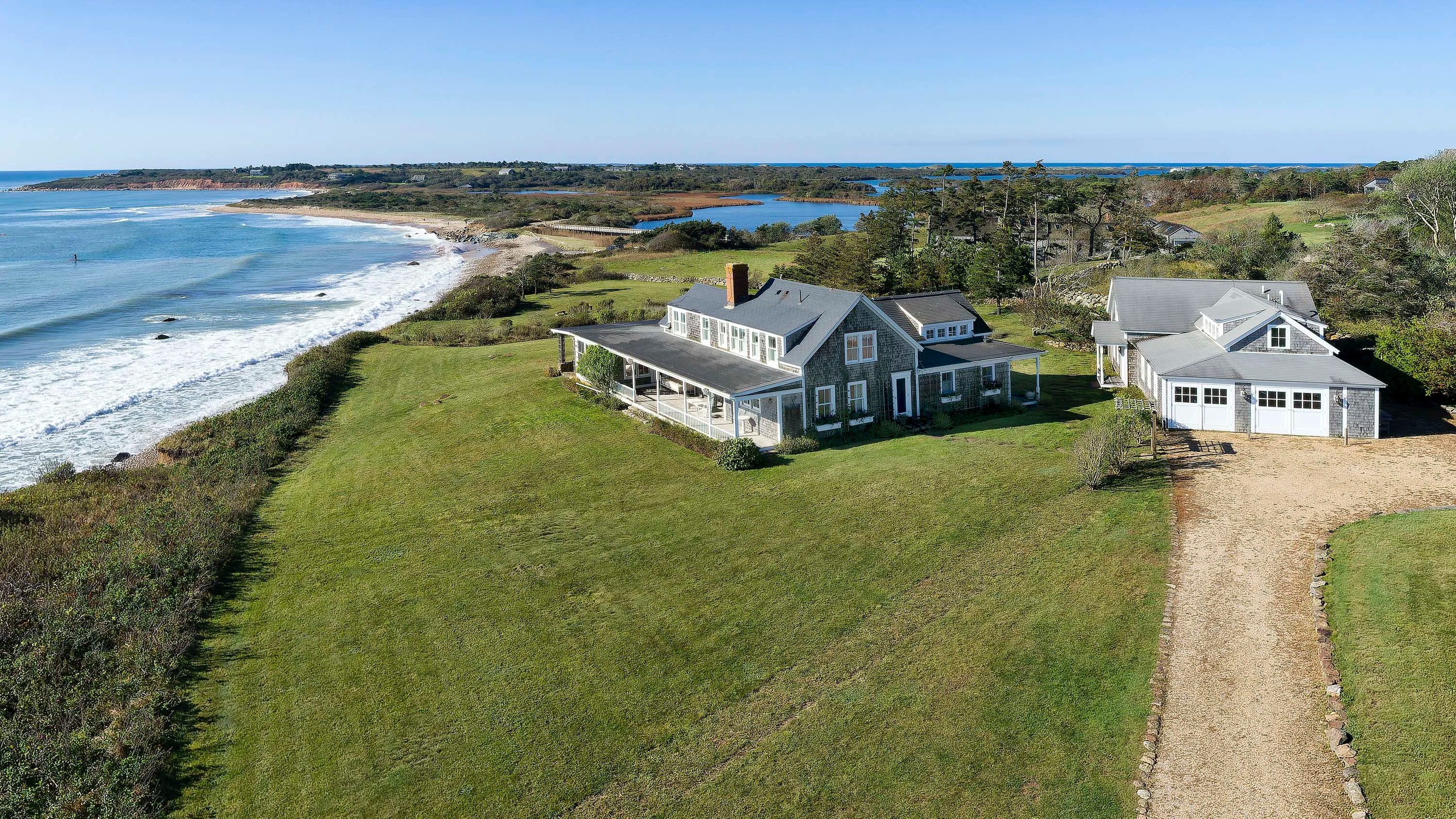 22 Quitsa Lane, Martha's Vineyard, Massachusetts 02535 - 22-quitsa-lane-chilmark-massachusetts_44_i8iy9w