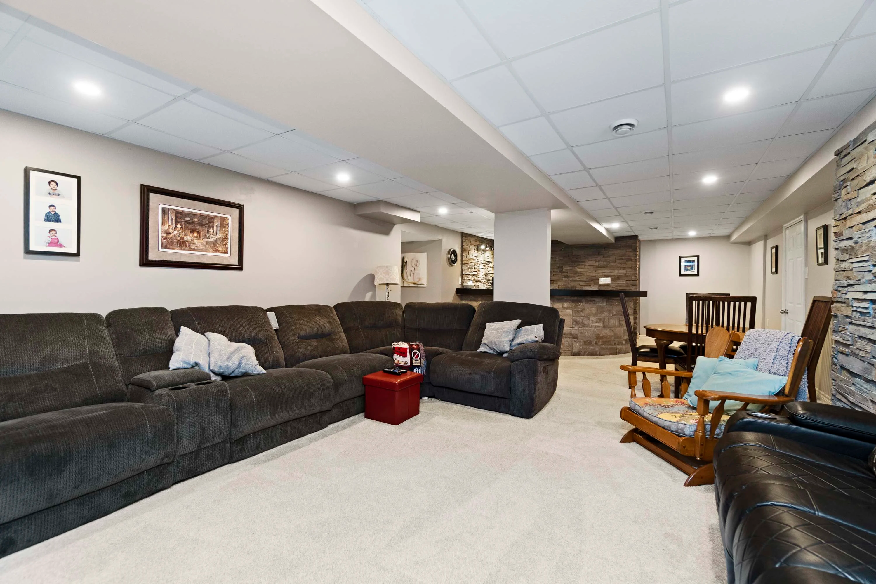 4136 McRae Park Road, Near Toronto, Ontario L3V 0S2, Canada - 4136-mcrae-park-road-ramara-ontario-canada19_qlvvyq