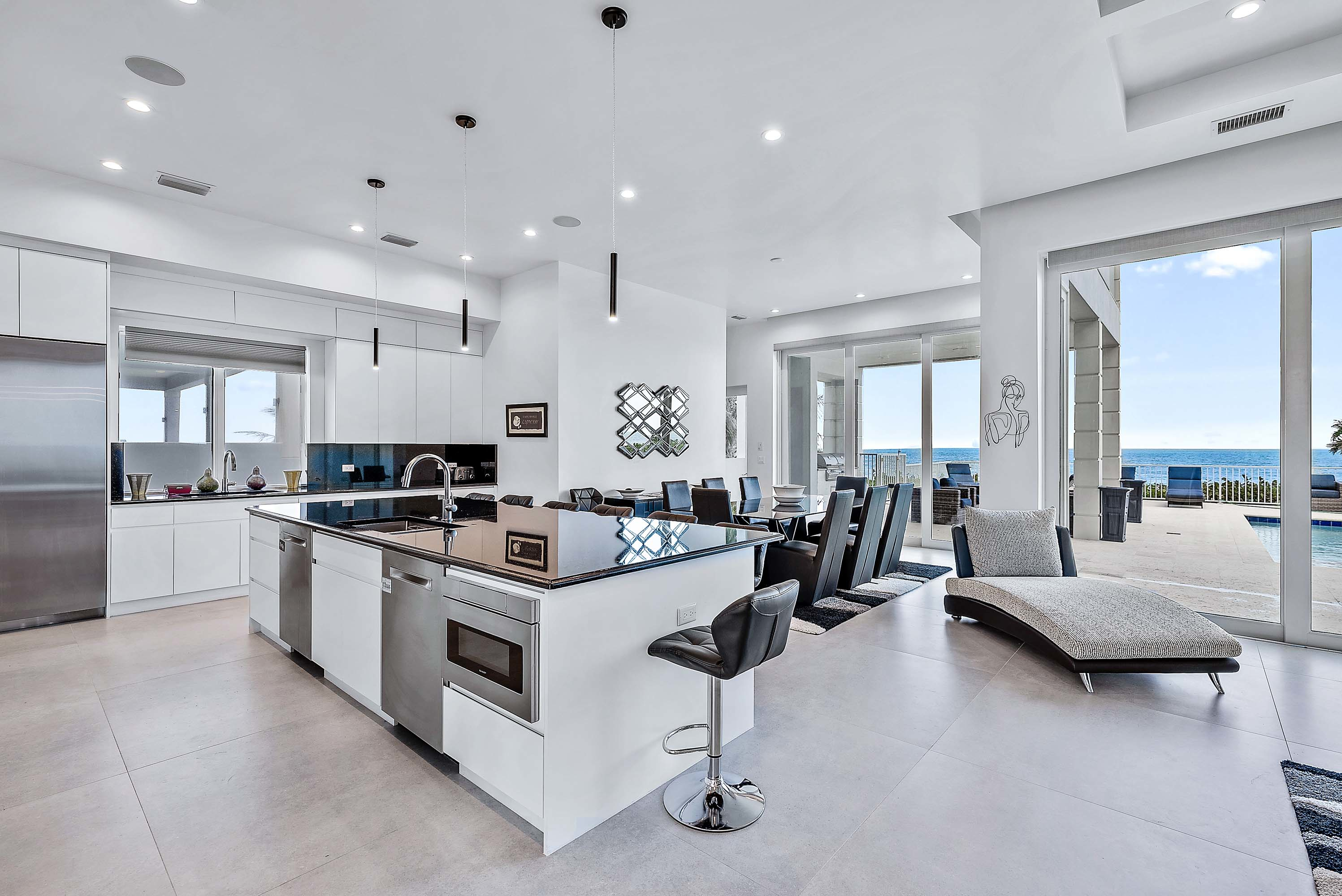 15 7916 South Ocean Drive - Luxury Real Estate - Concierge Auctions